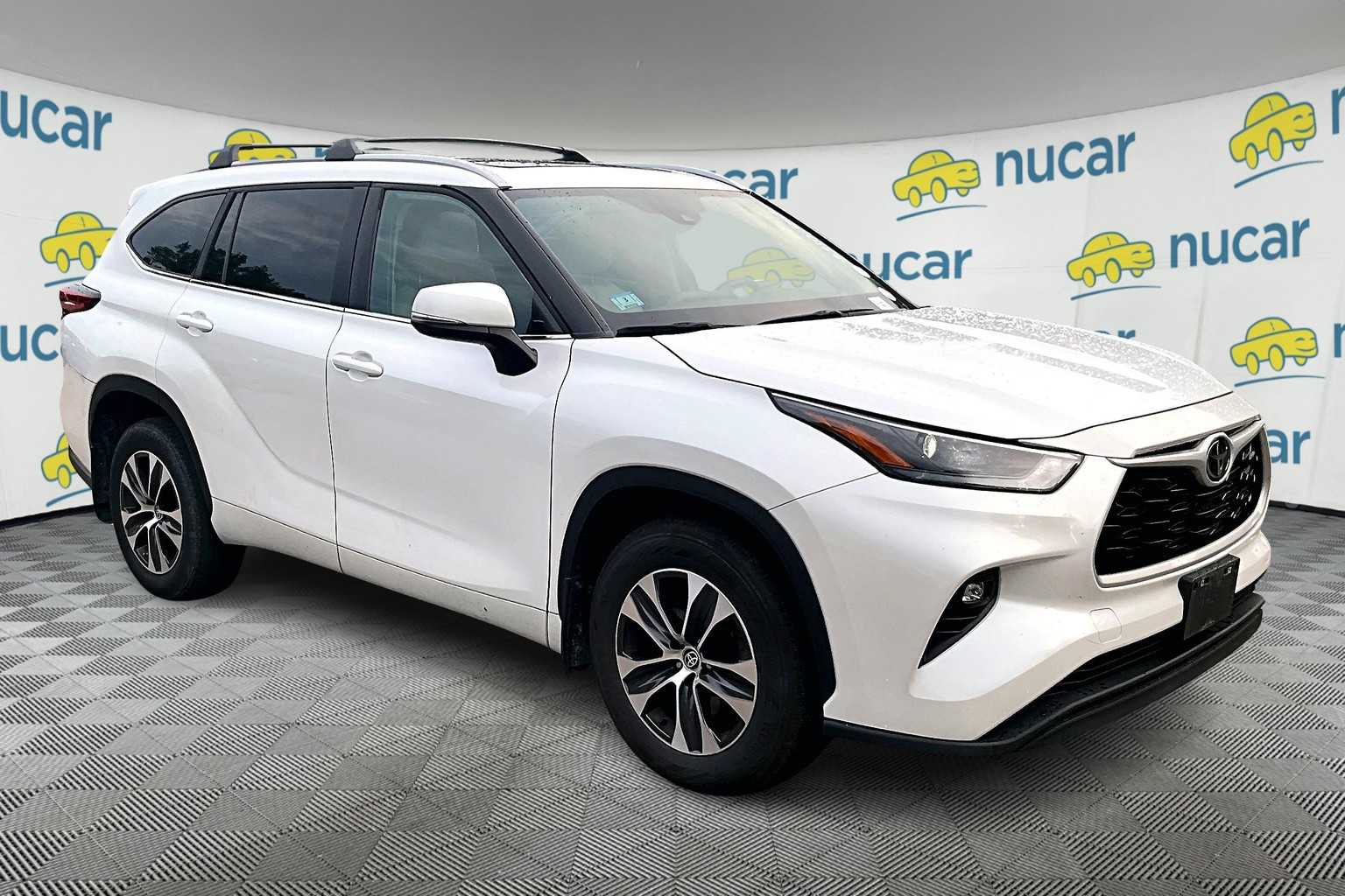 used 2023 Toyota Highlander car, priced at $38,477