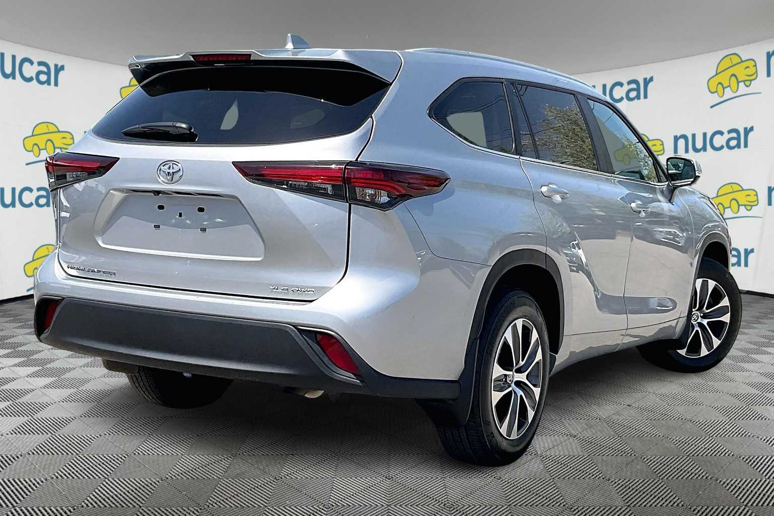 used 2024 Toyota Highlander car, priced at $41,594