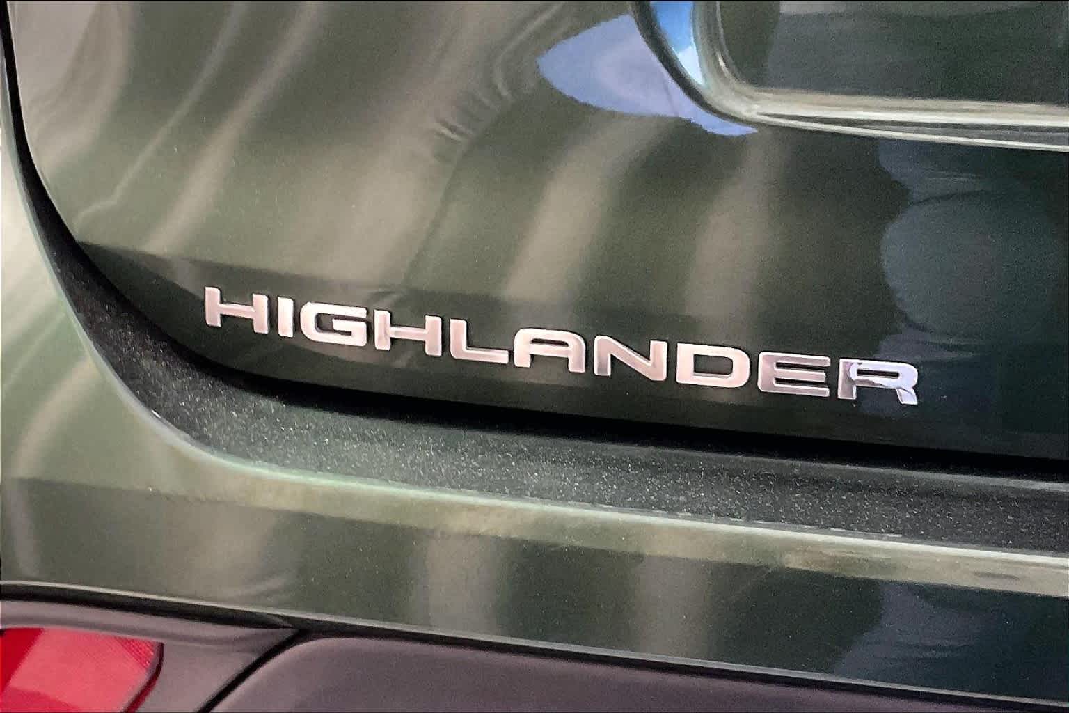 used 2024 Toyota Highlander car, priced at $41,575