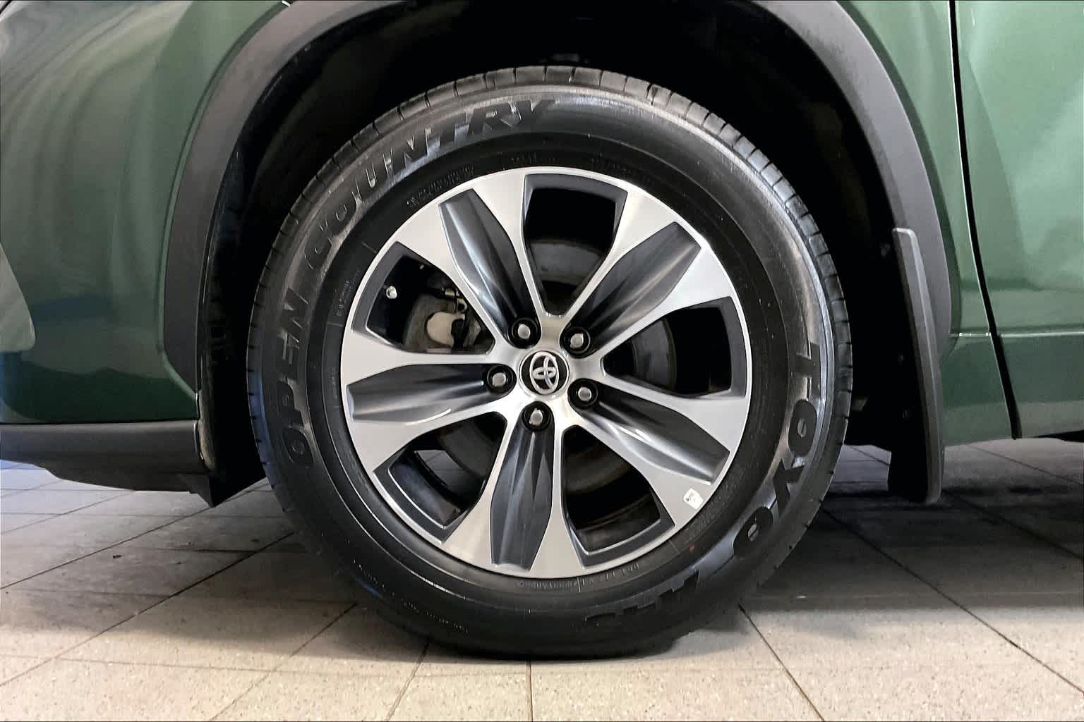used 2024 Toyota Highlander car, priced at $41,575