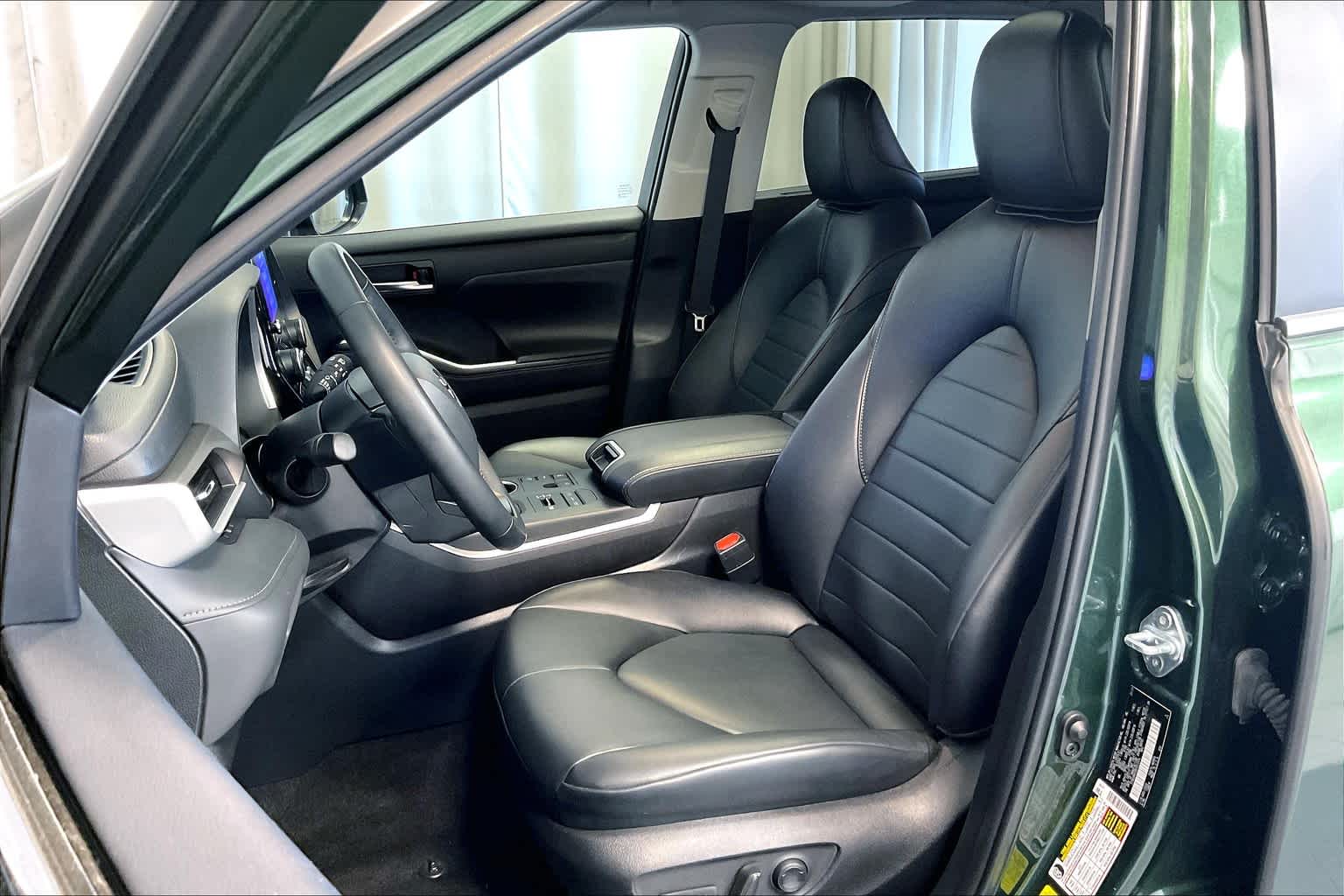 used 2024 Toyota Highlander car, priced at $41,575