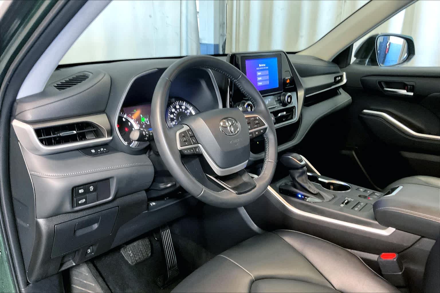 used 2024 Toyota Highlander car, priced at $41,575