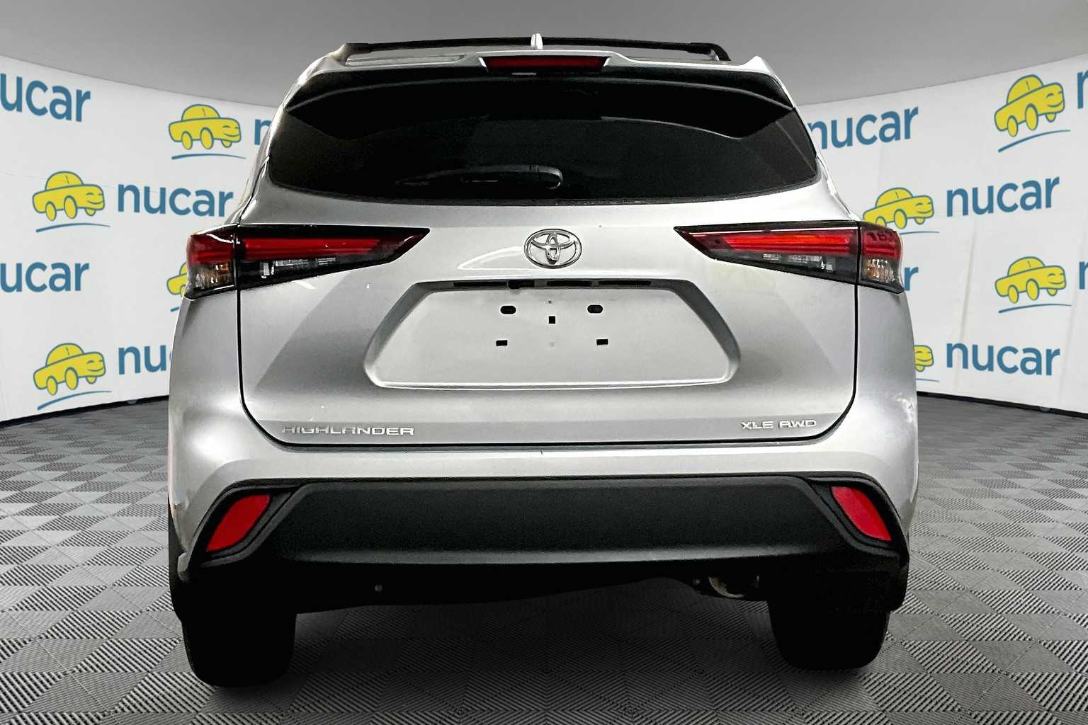 used 2024 Toyota Highlander car, priced at $41,519