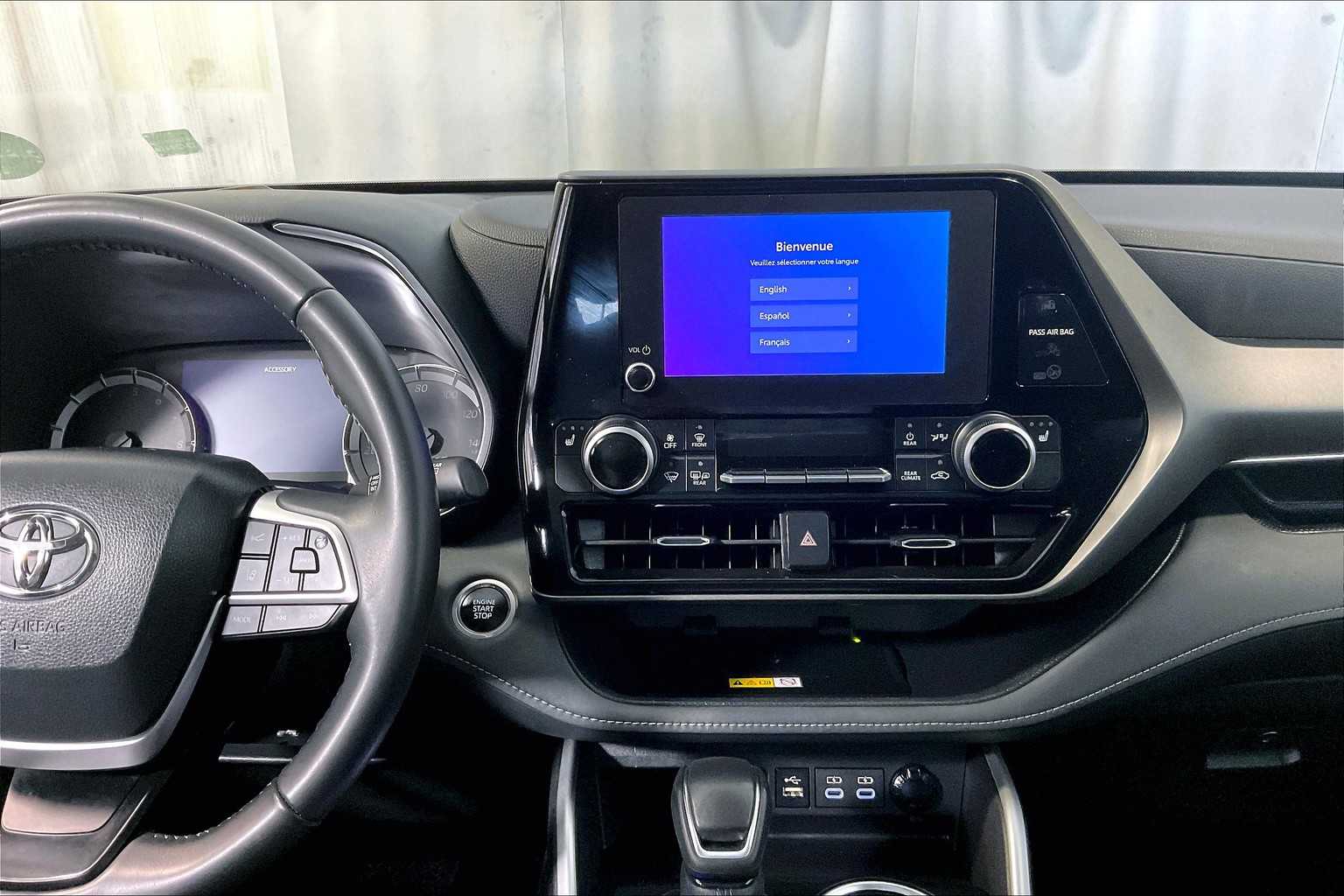 used 2024 Toyota Highlander car, priced at $42,805