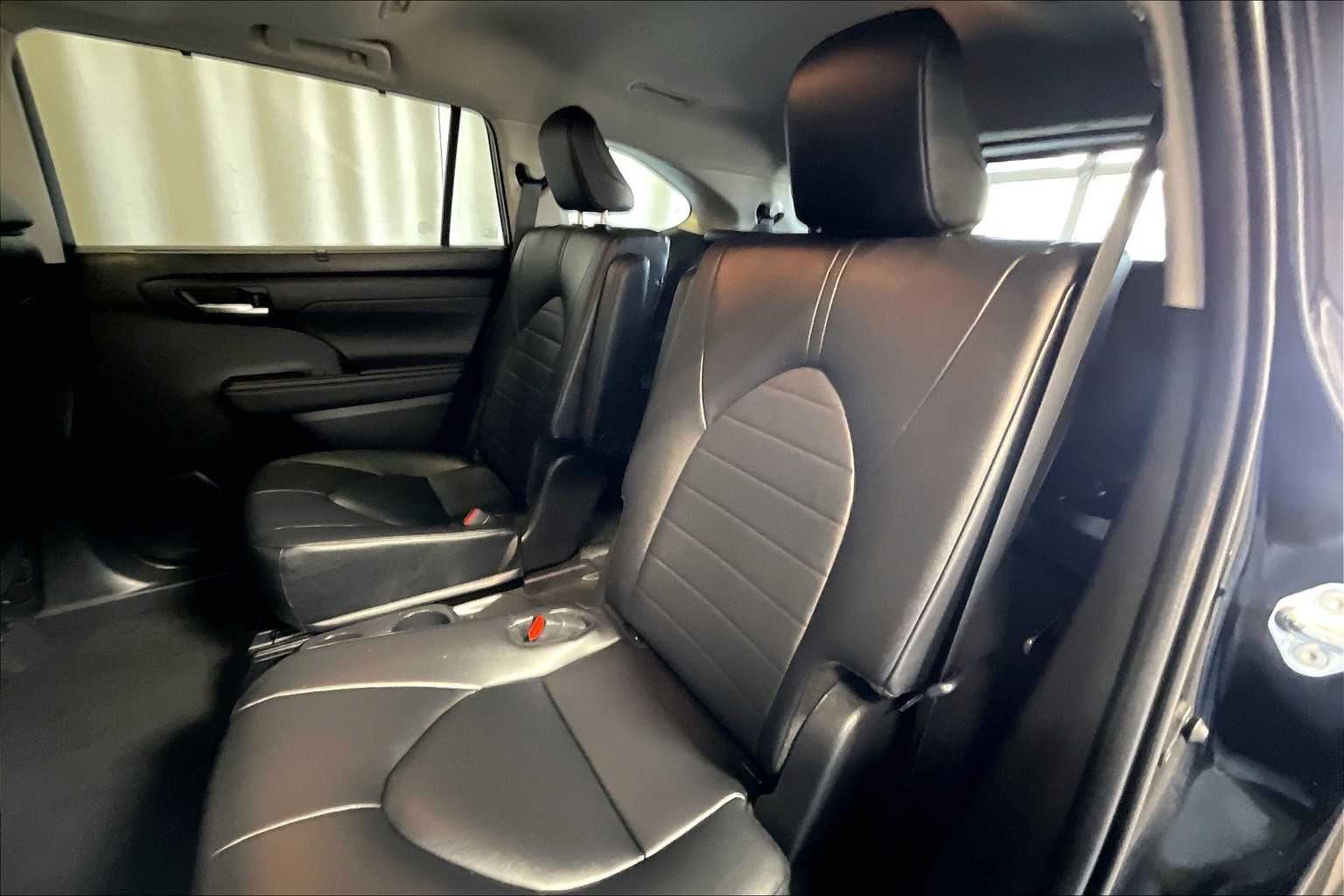 used 2024 Toyota Highlander car, priced at $42,805