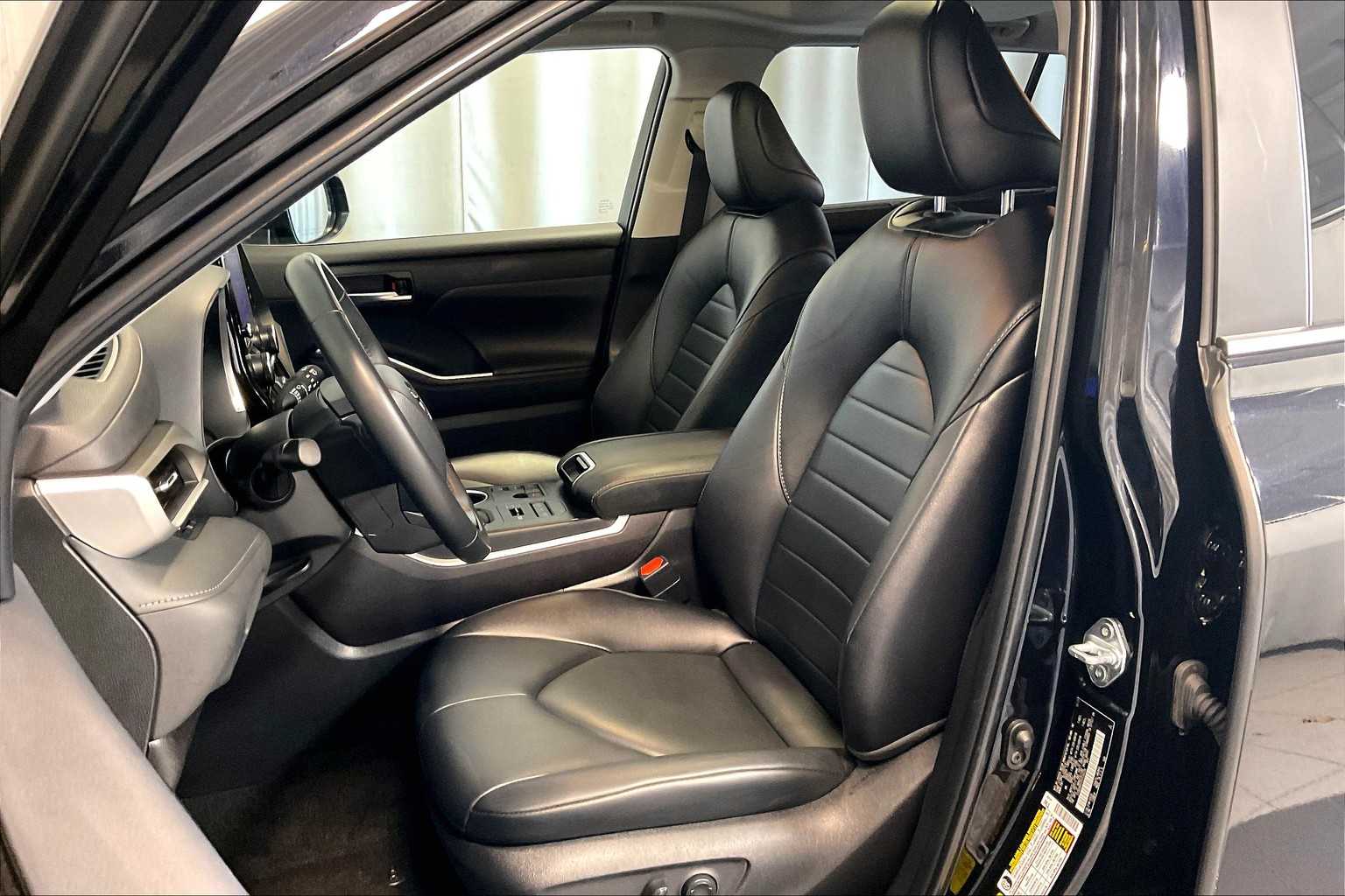 used 2024 Toyota Highlander car, priced at $42,805