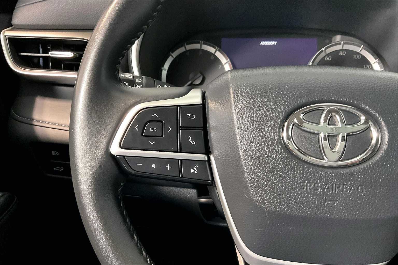 used 2024 Toyota Highlander car, priced at $42,805