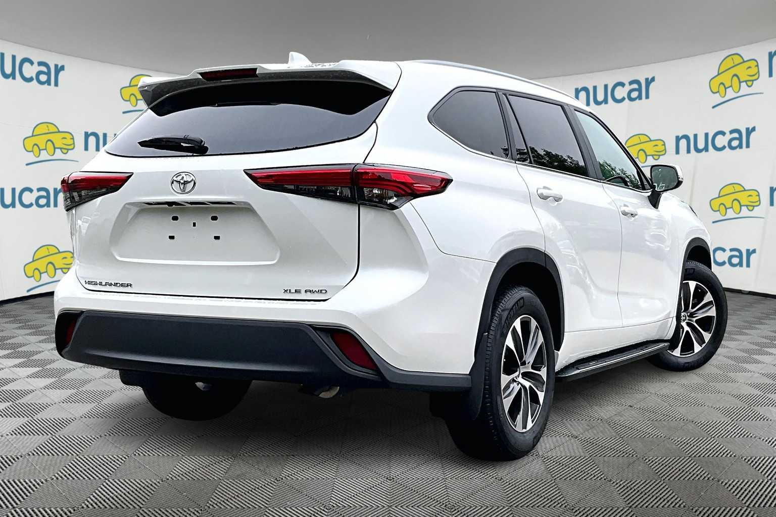 used 2023 Toyota Highlander car, priced at $36,777