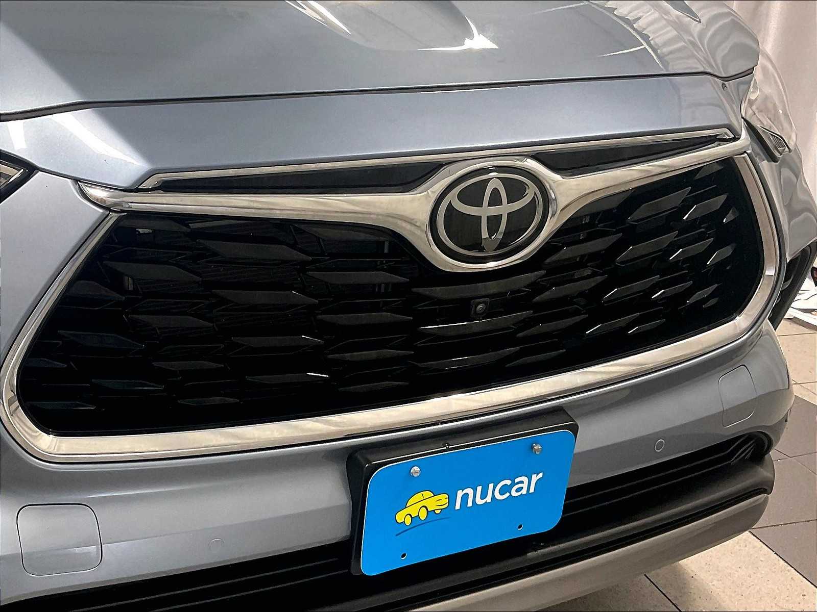 used 2024 Toyota Highlander car, priced at $49,394