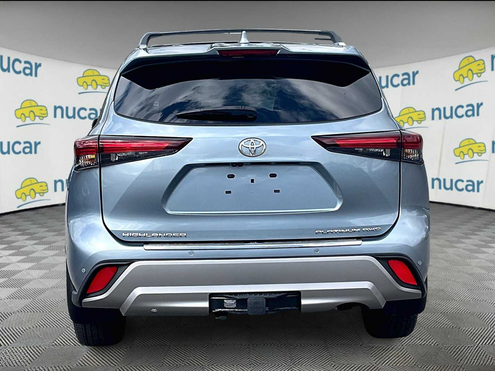 used 2024 Toyota Highlander car, priced at $49,394