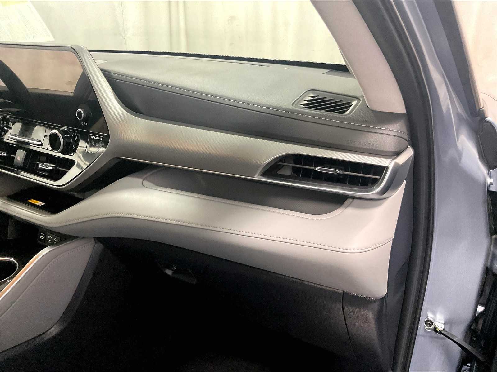 used 2024 Toyota Highlander car, priced at $49,394