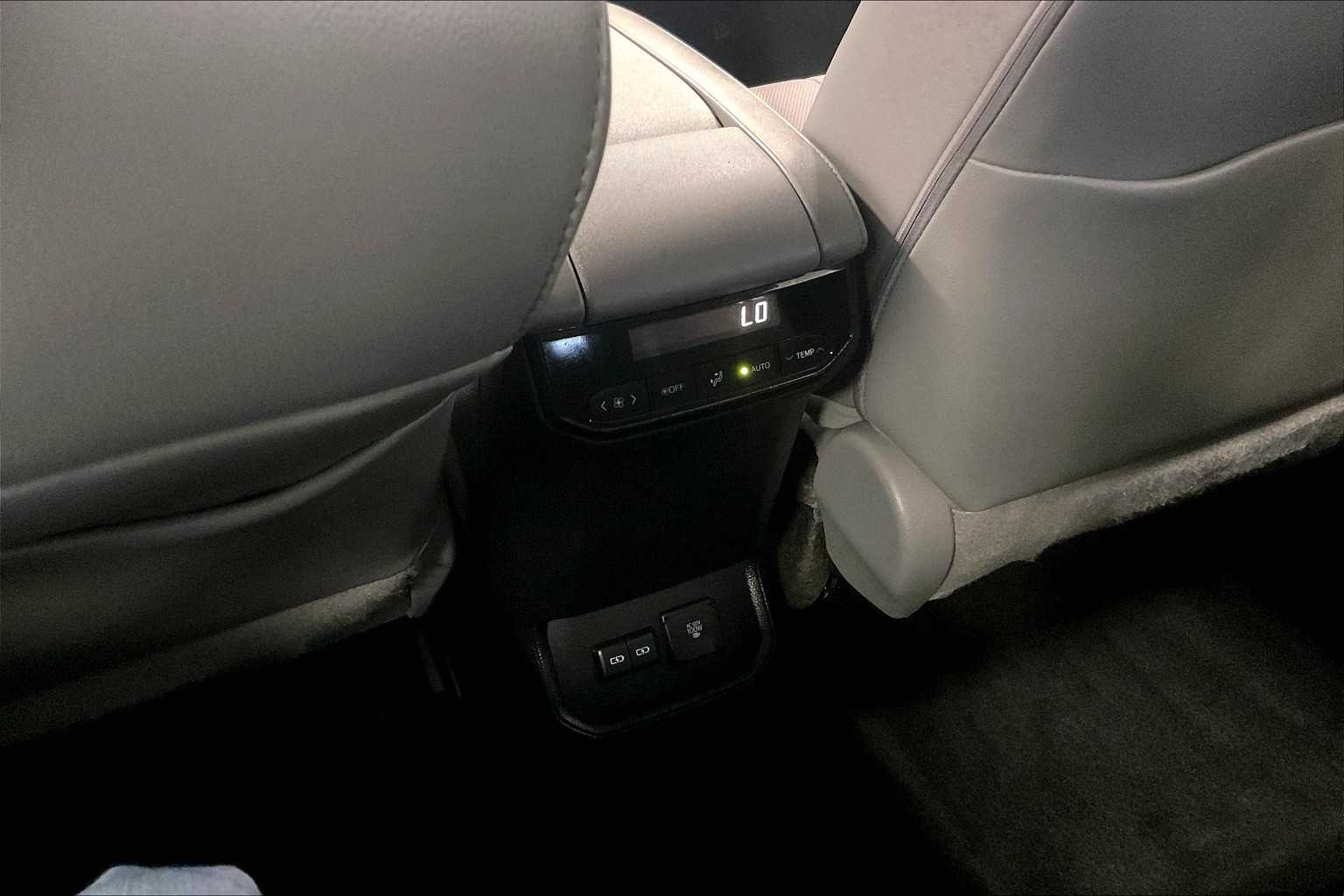 used 2023 Toyota Highlander car, priced at $42,988