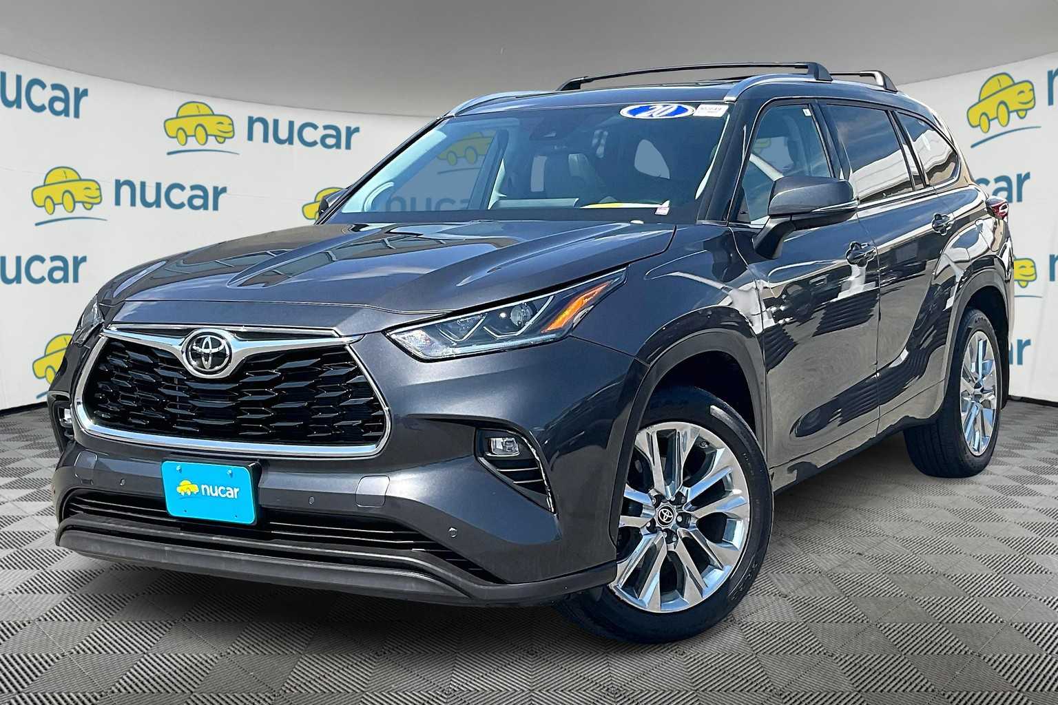 used 2023 Toyota Highlander car, priced at $42,988