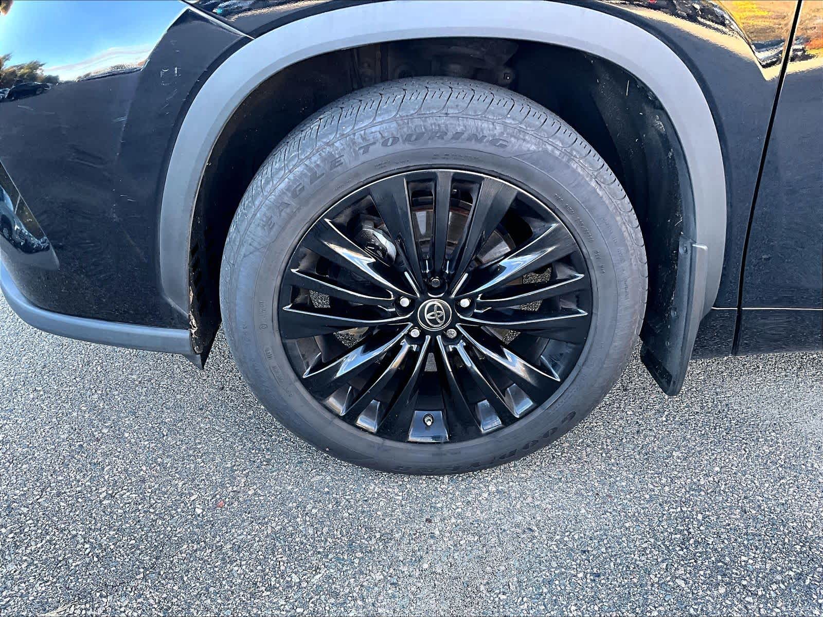 used 2024 Toyota Highlander car, priced at $46,987