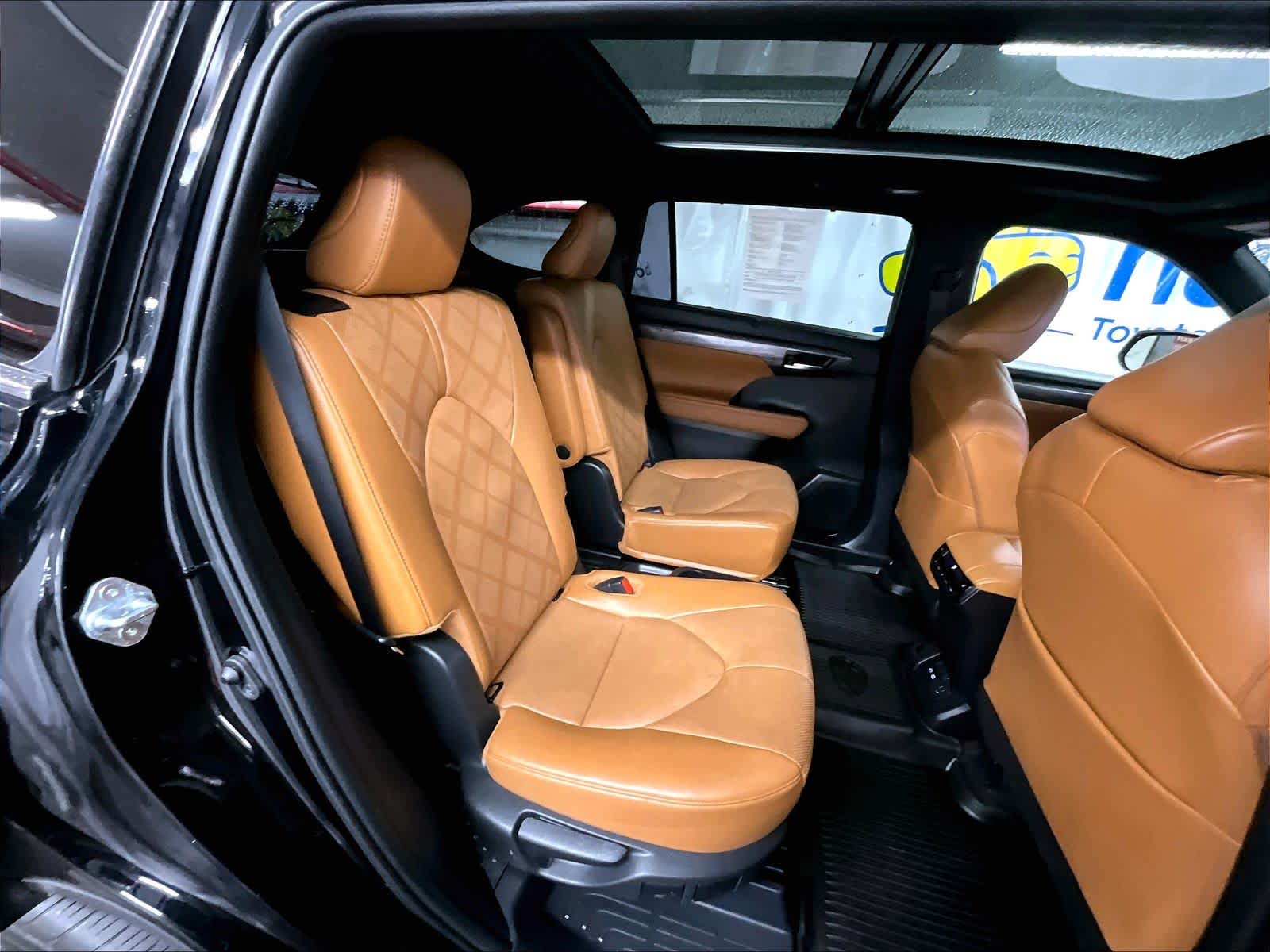 used 2024 Toyota Highlander car, priced at $45,871