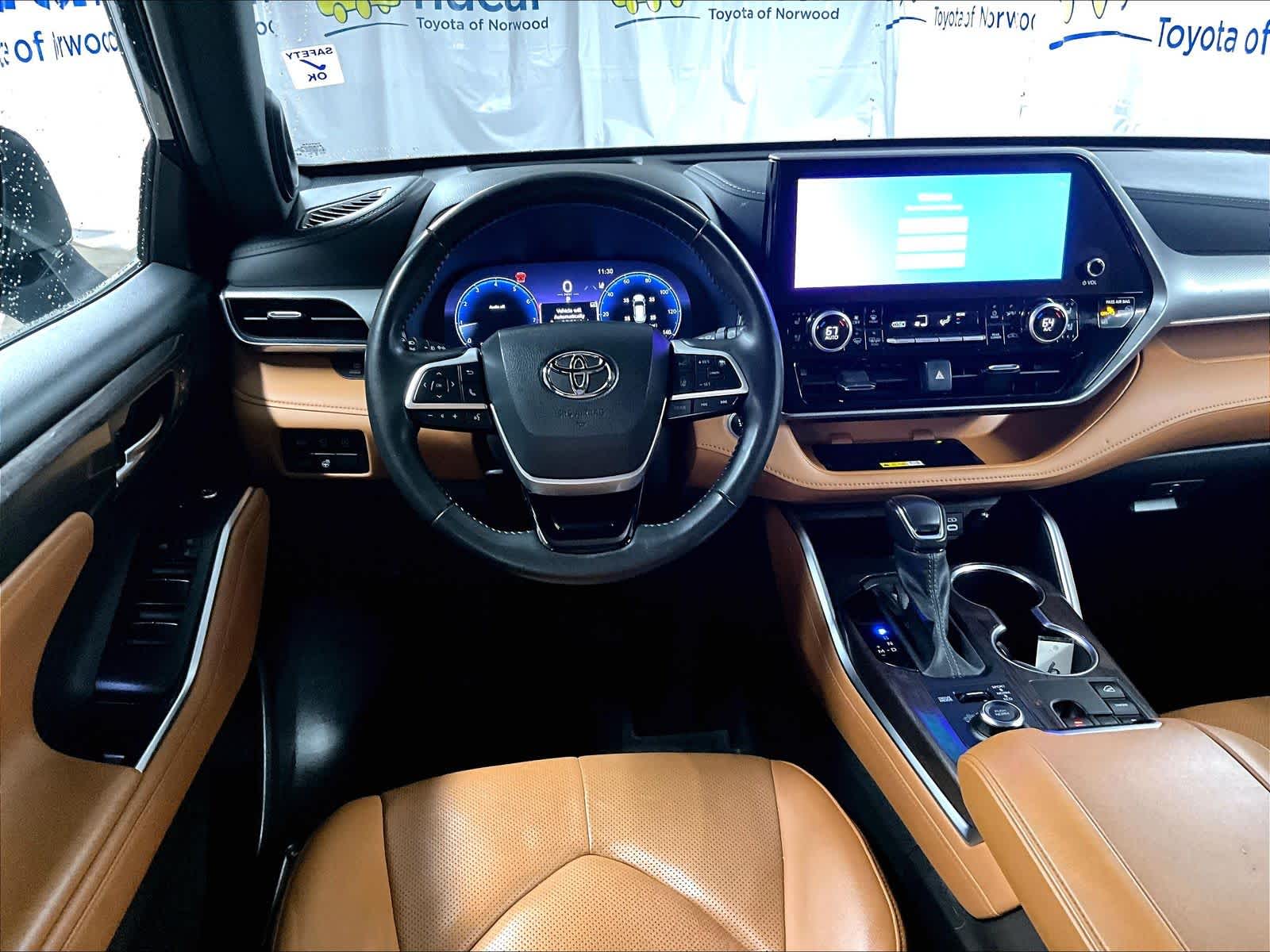 used 2024 Toyota Highlander car, priced at $45,871