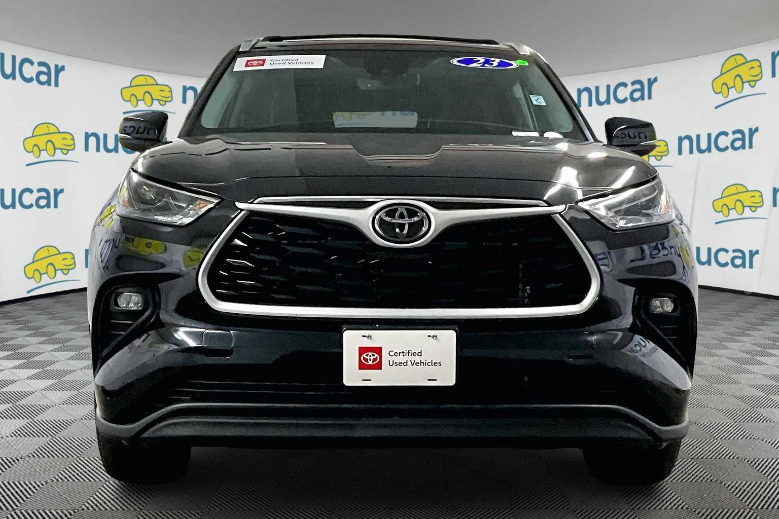 used 2023 Toyota Highlander car, priced at $38,019
