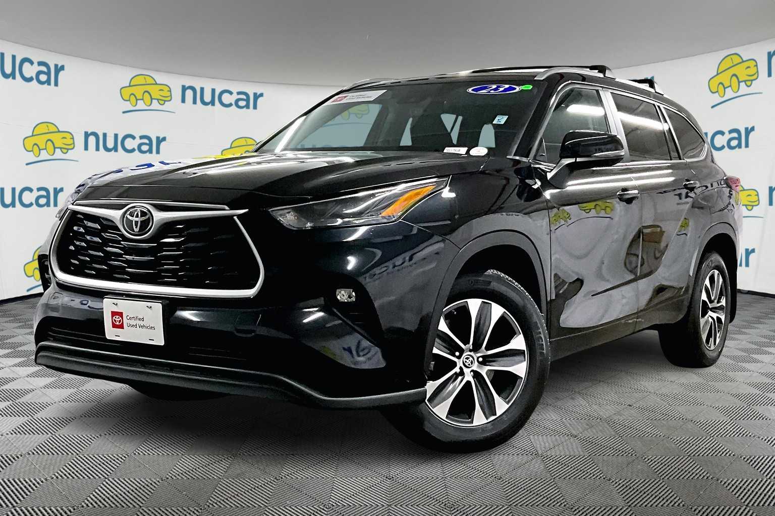 used 2023 Toyota Highlander car, priced at $38,019