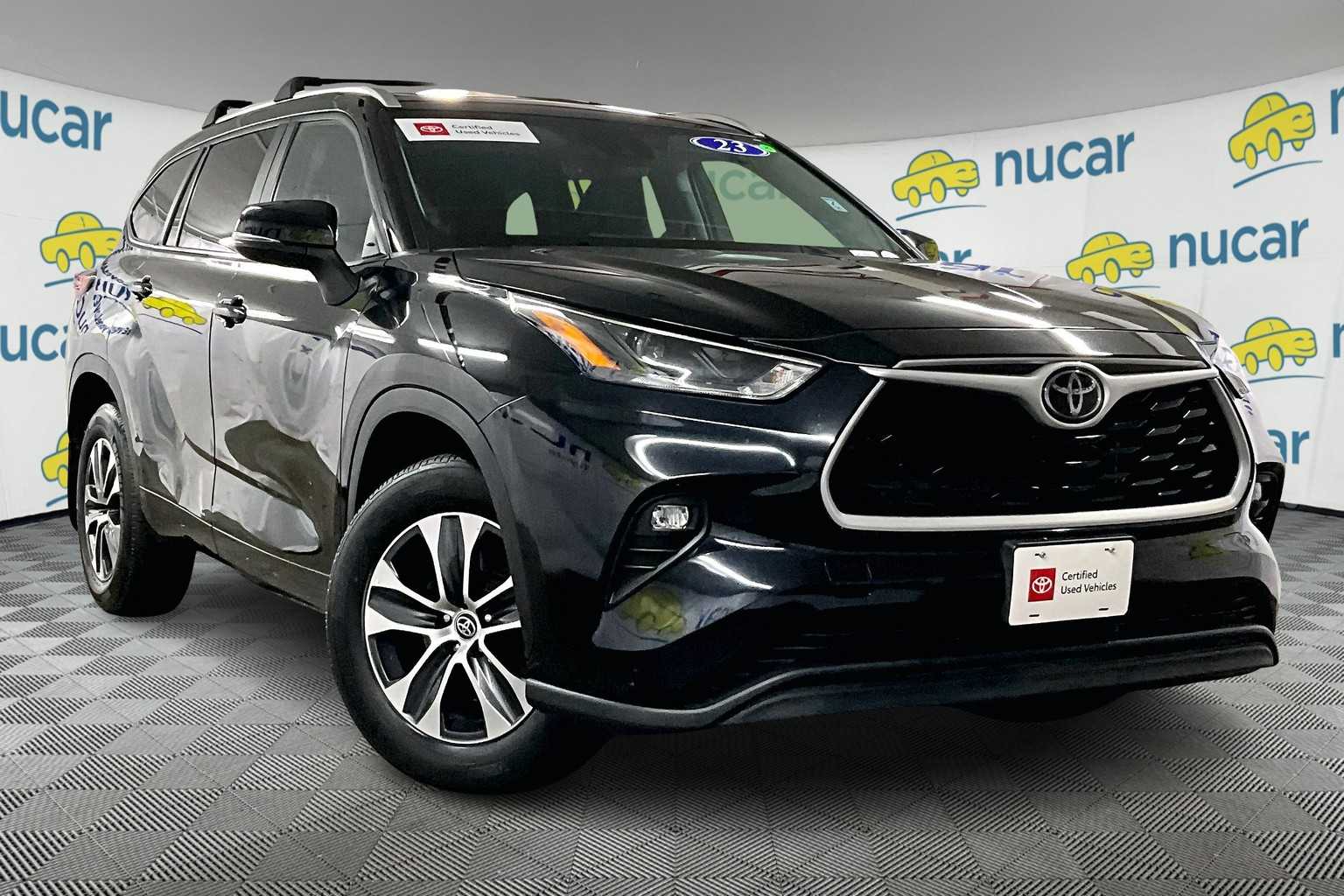 used 2023 Toyota Highlander car, priced at $38,019