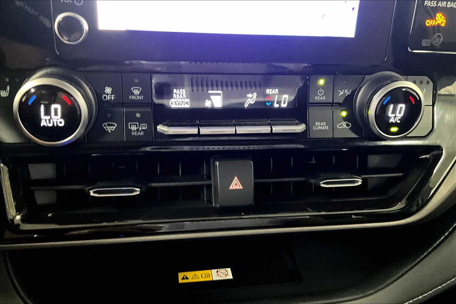 used 2024 Toyota Highlander car, priced at $40,888