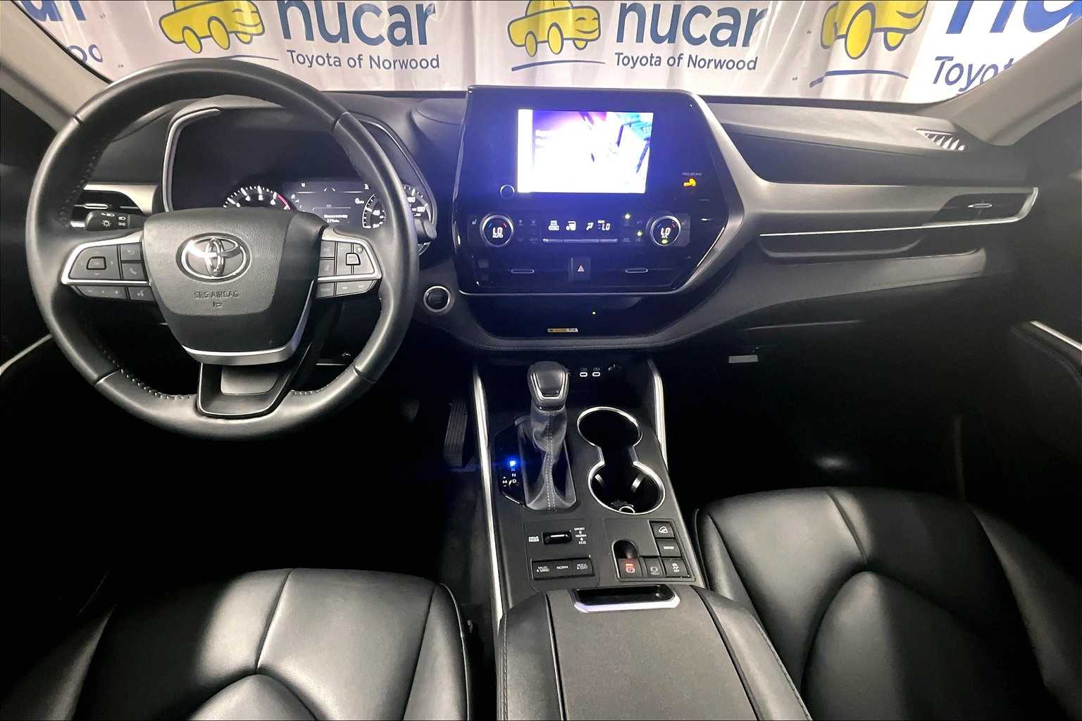 used 2024 Toyota Highlander car, priced at $40,888