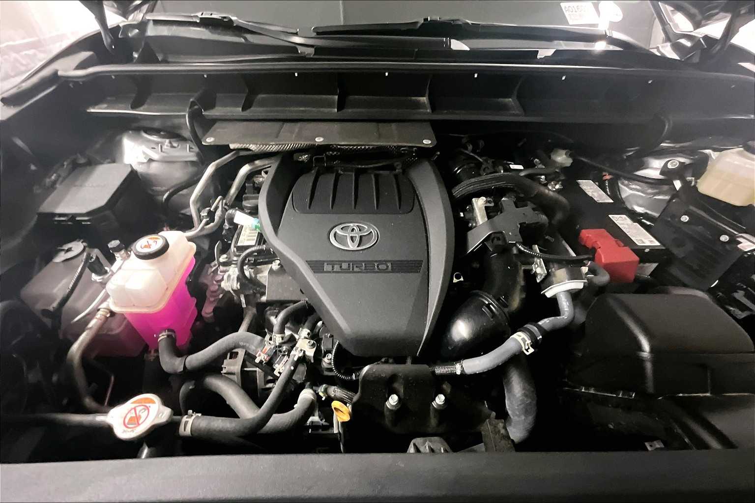 used 2024 Toyota Highlander car, priced at $40,888
