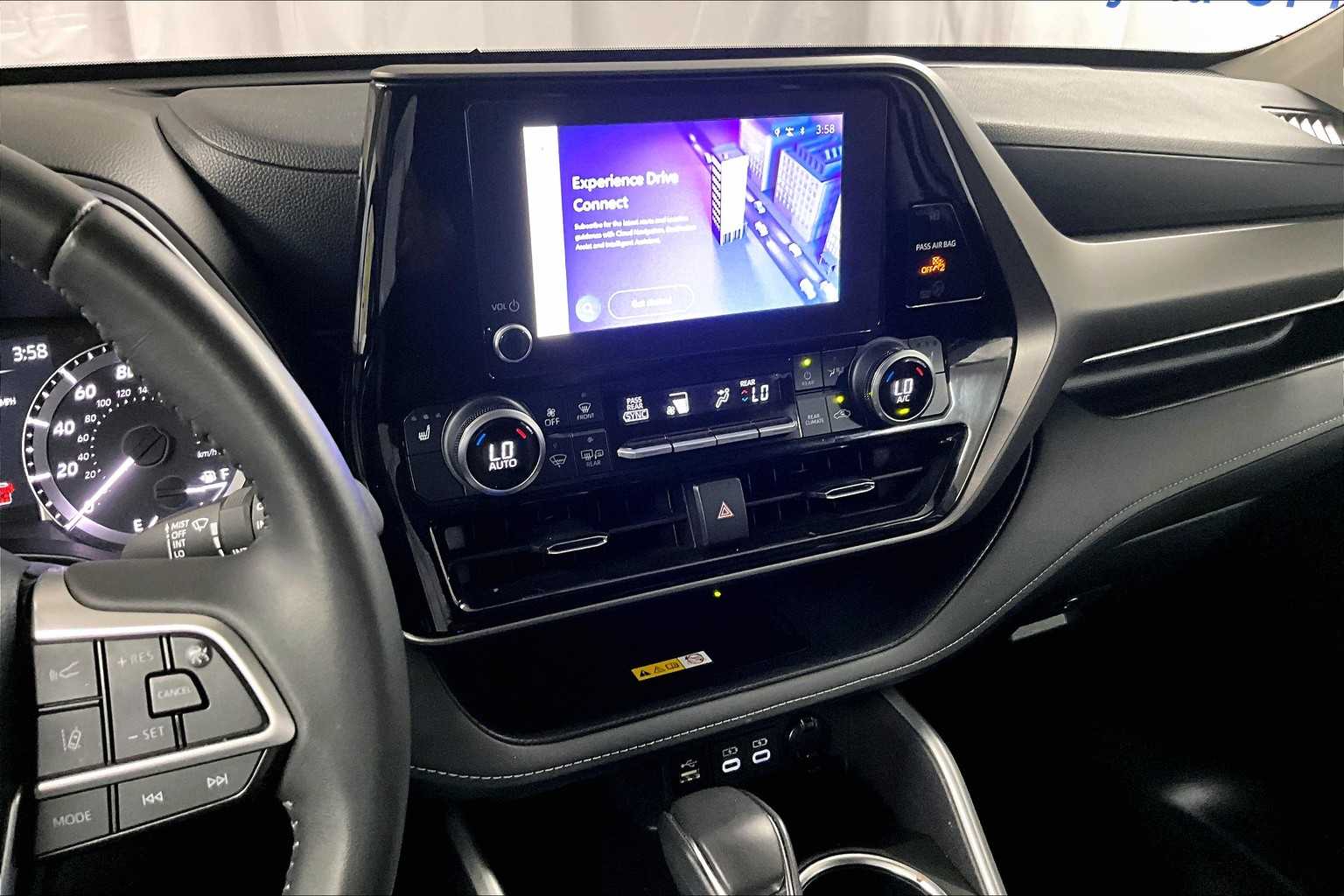 used 2024 Toyota Highlander car, priced at $40,888