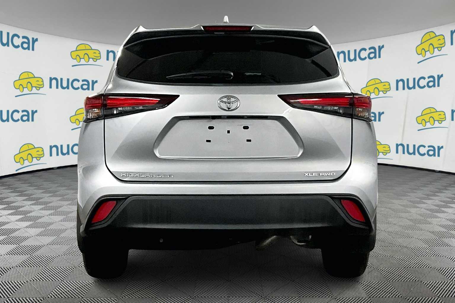 used 2024 Toyota Highlander car, priced at $40,888