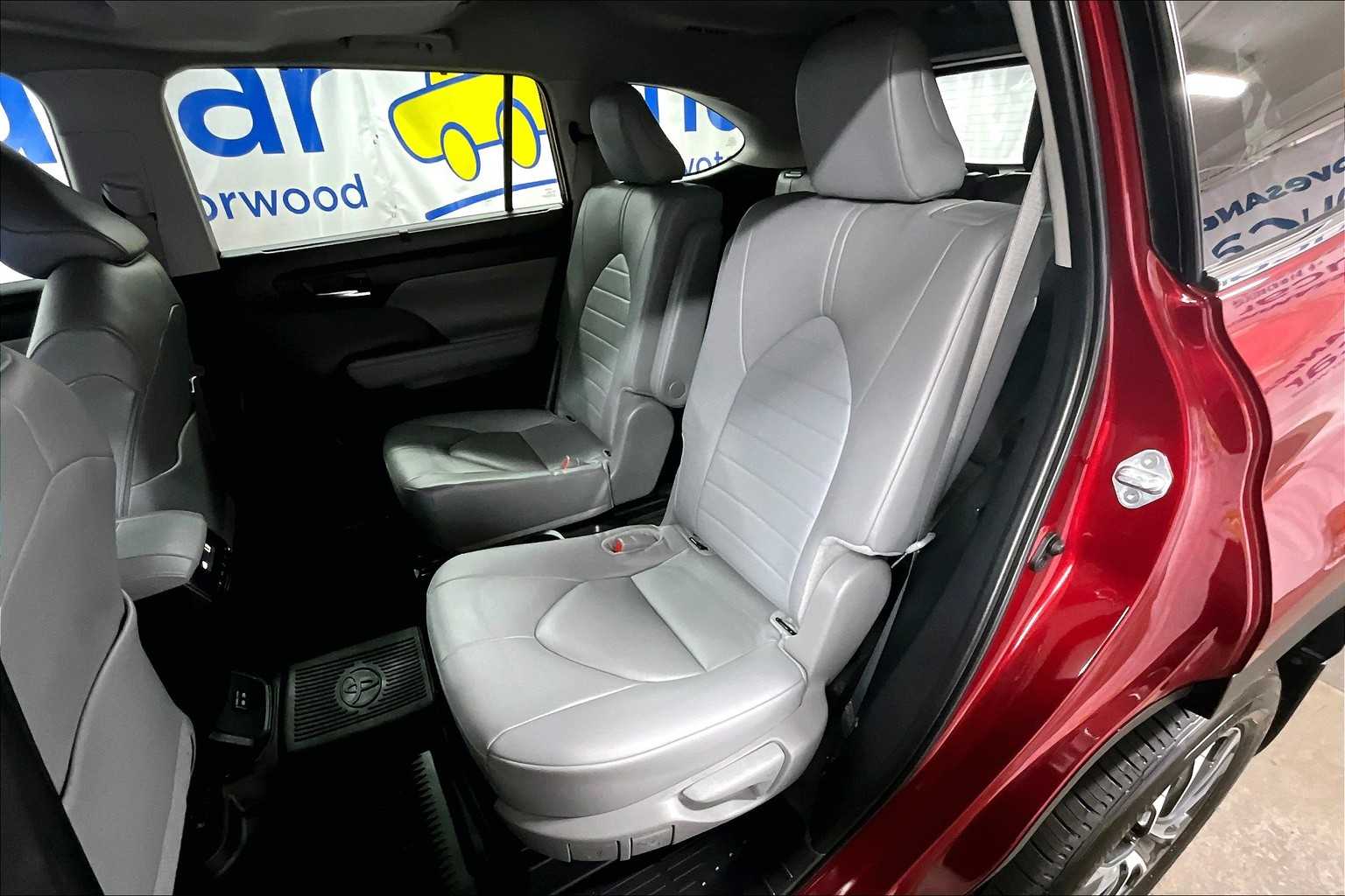 used 2024 Toyota Highlander car, priced at $42,570