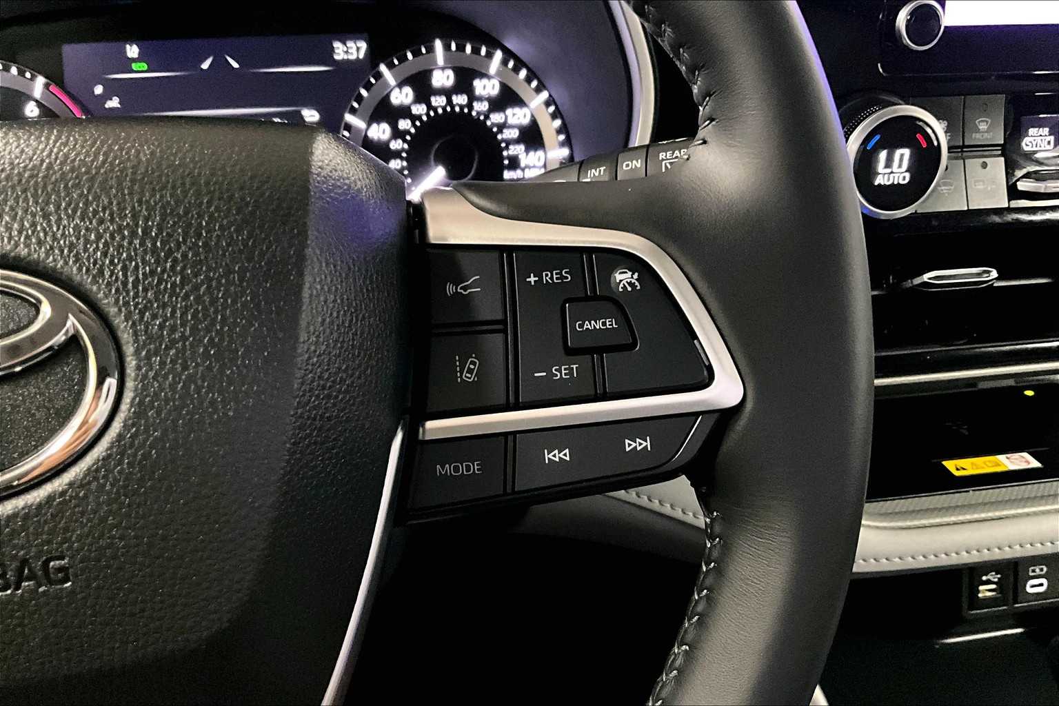 used 2024 Toyota Highlander car, priced at $42,570