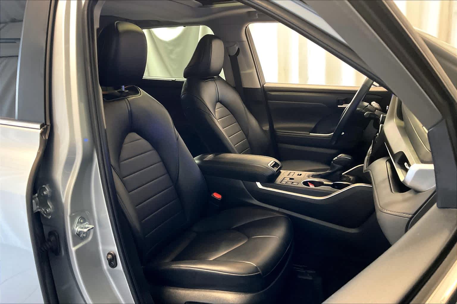 used 2024 Toyota Highlander car, priced at $42,805