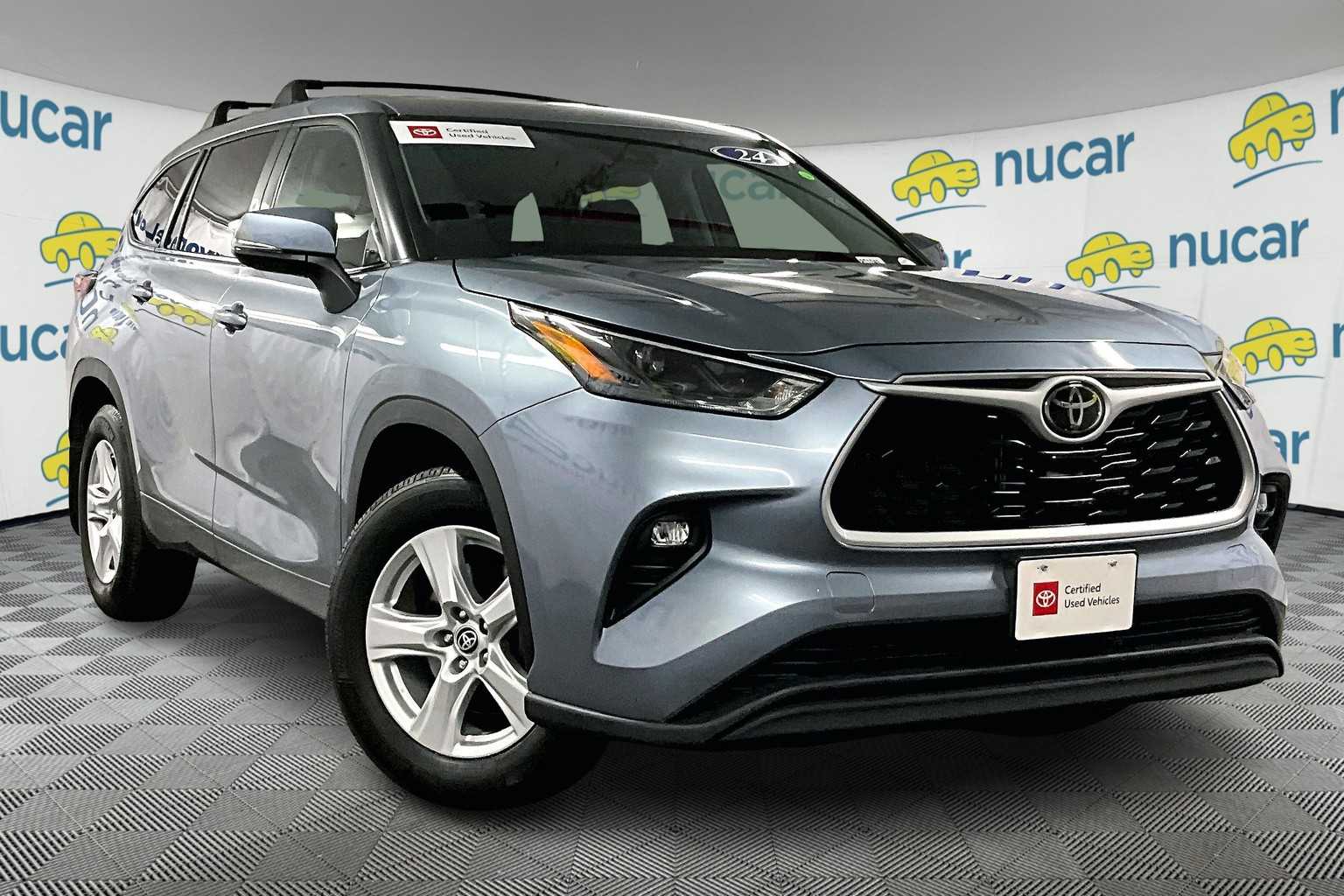 used 2024 Toyota Highlander car, priced at $39,887