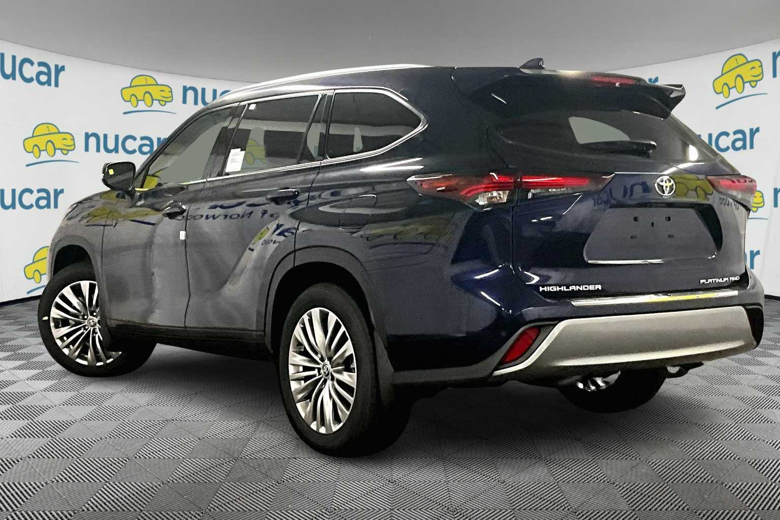 new 2025 Toyota Highlander car, priced at $50,275