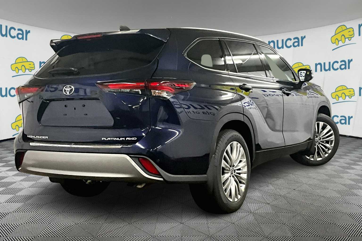 new 2025 Toyota Highlander car, priced at $50,275
