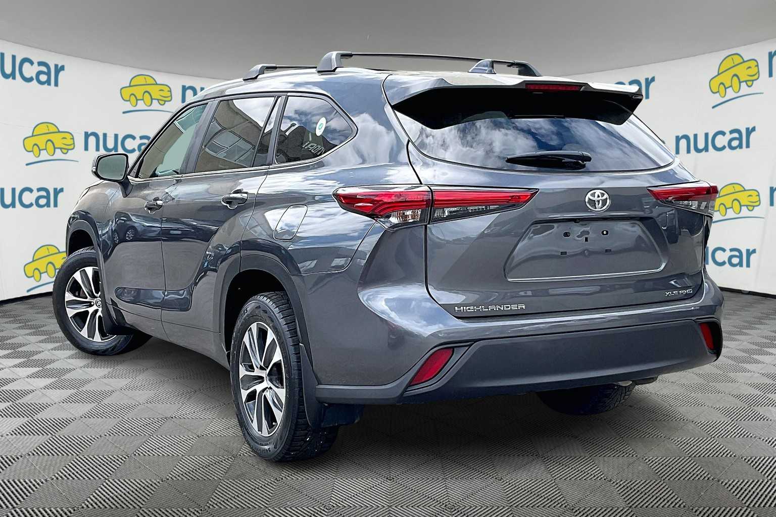 used 2023 Toyota Highlander car, priced at $40,988