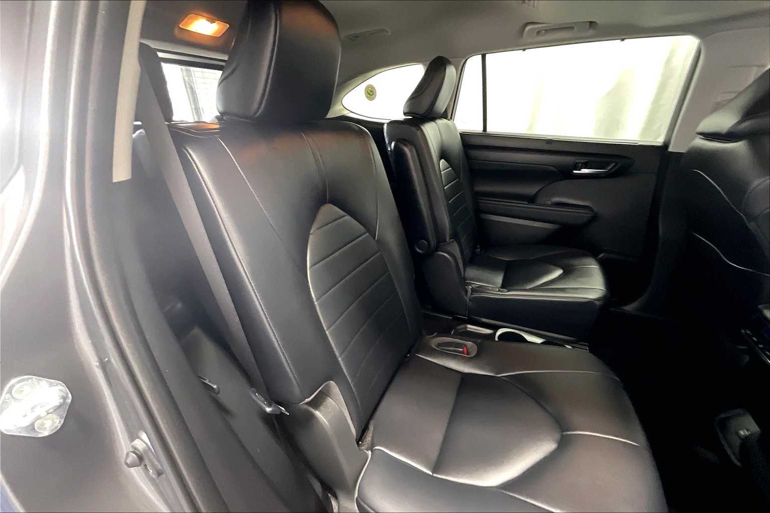 used 2023 Toyota Highlander car, priced at $40,988