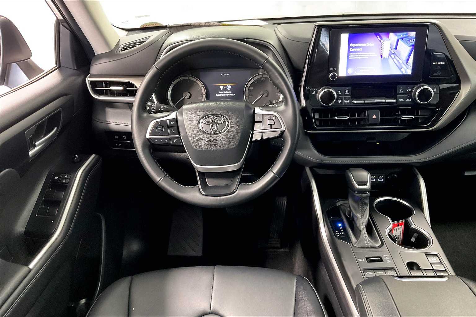 used 2023 Toyota Highlander car, priced at $40,988