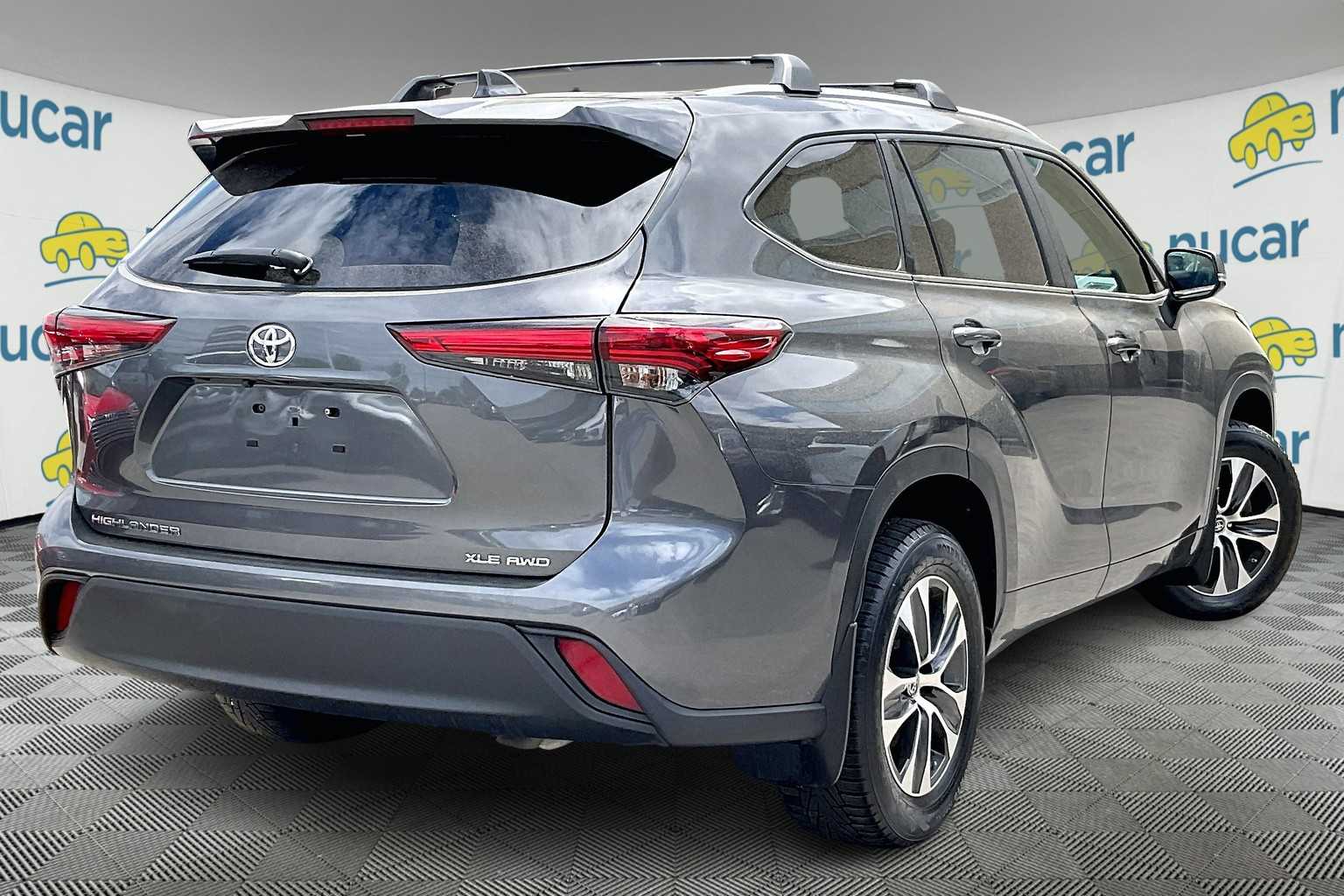 used 2023 Toyota Highlander car, priced at $40,988