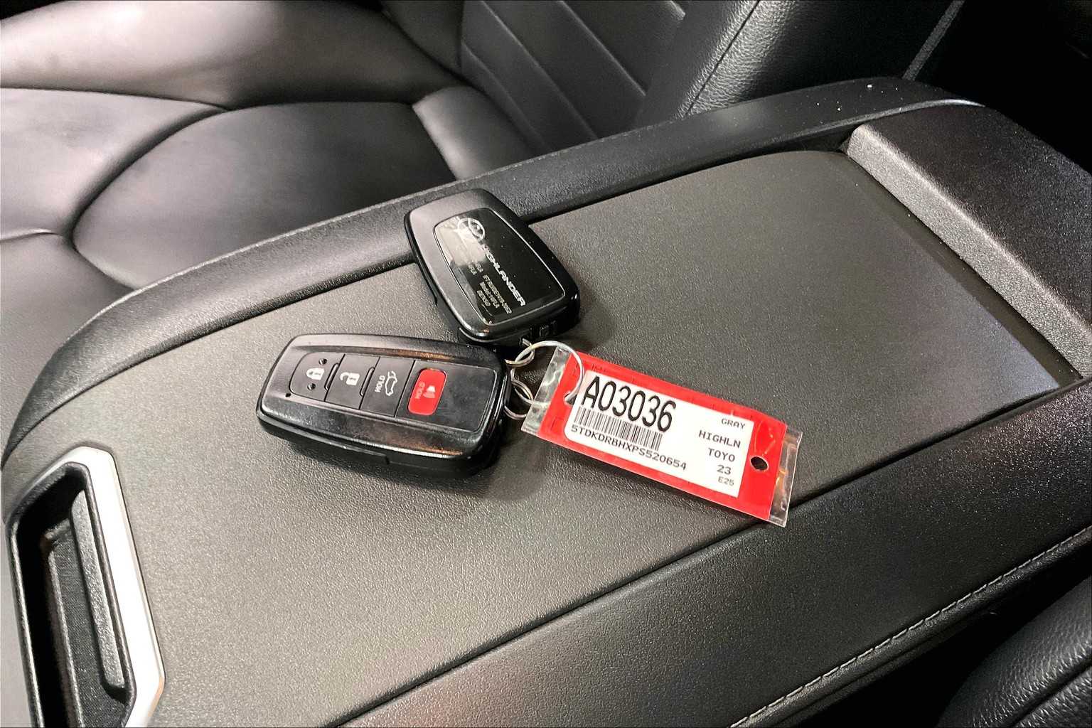 used 2023 Toyota Highlander car, priced at $40,988