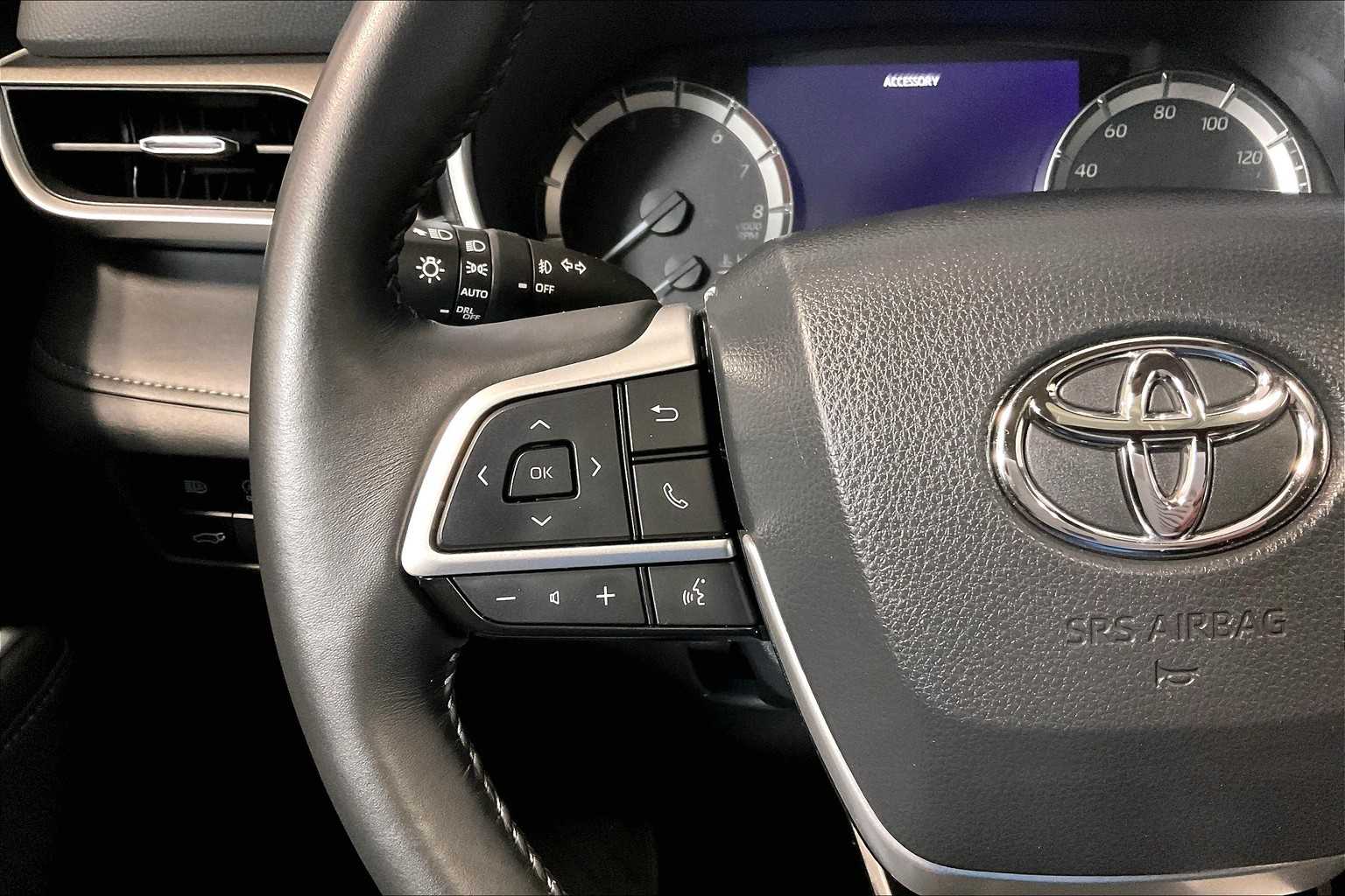 used 2024 Toyota Highlander car, priced at $42,488