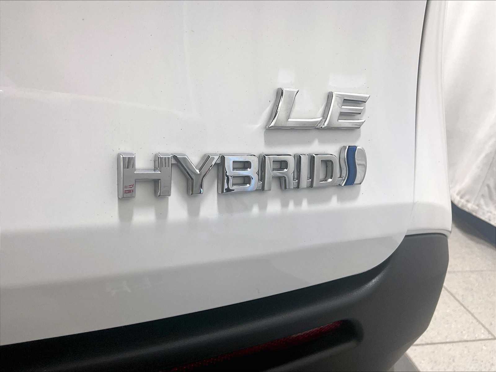 used 2024 Toyota Sienna car, priced at $39,771