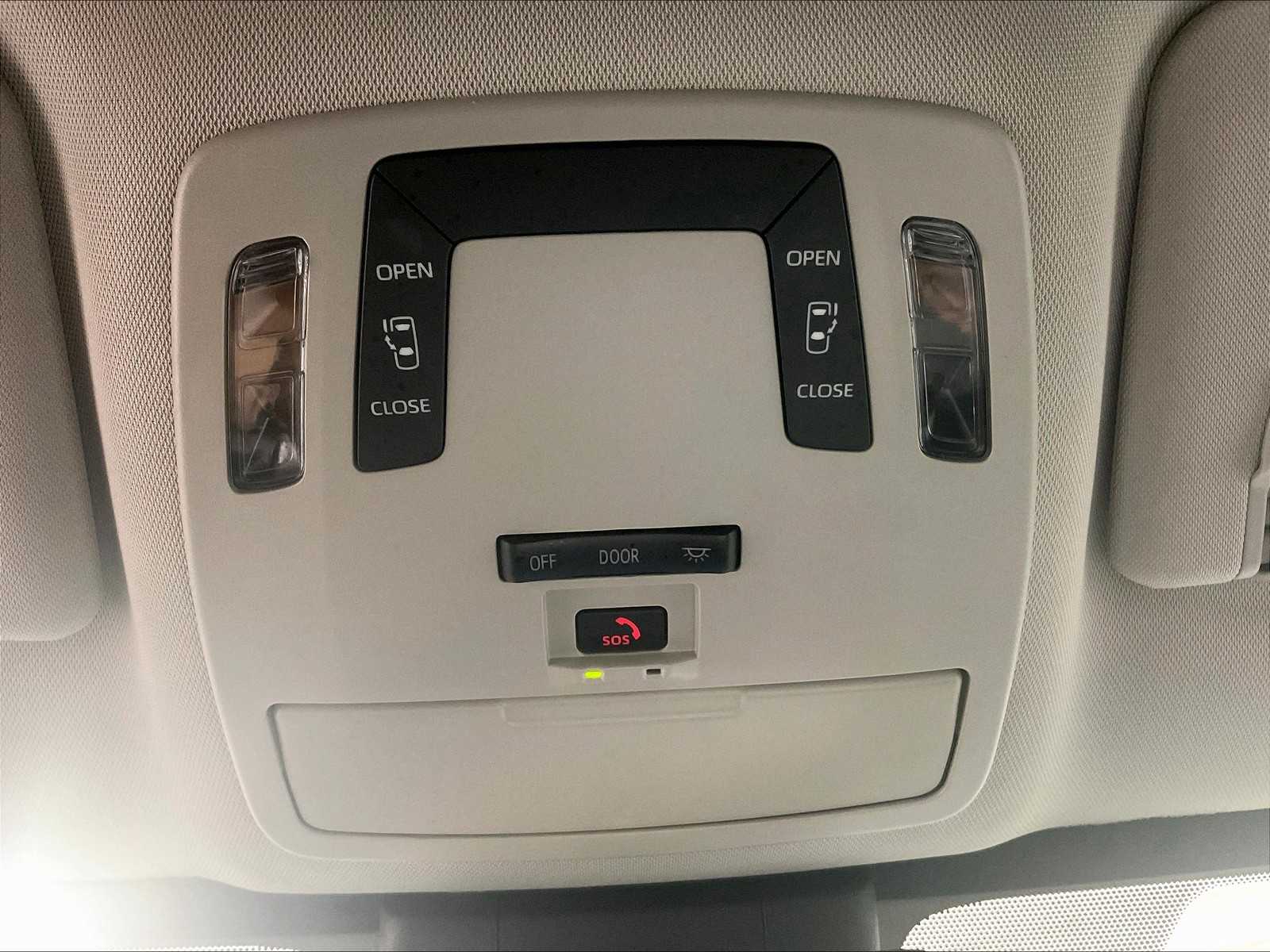 used 2024 Toyota Sienna car, priced at $39,771