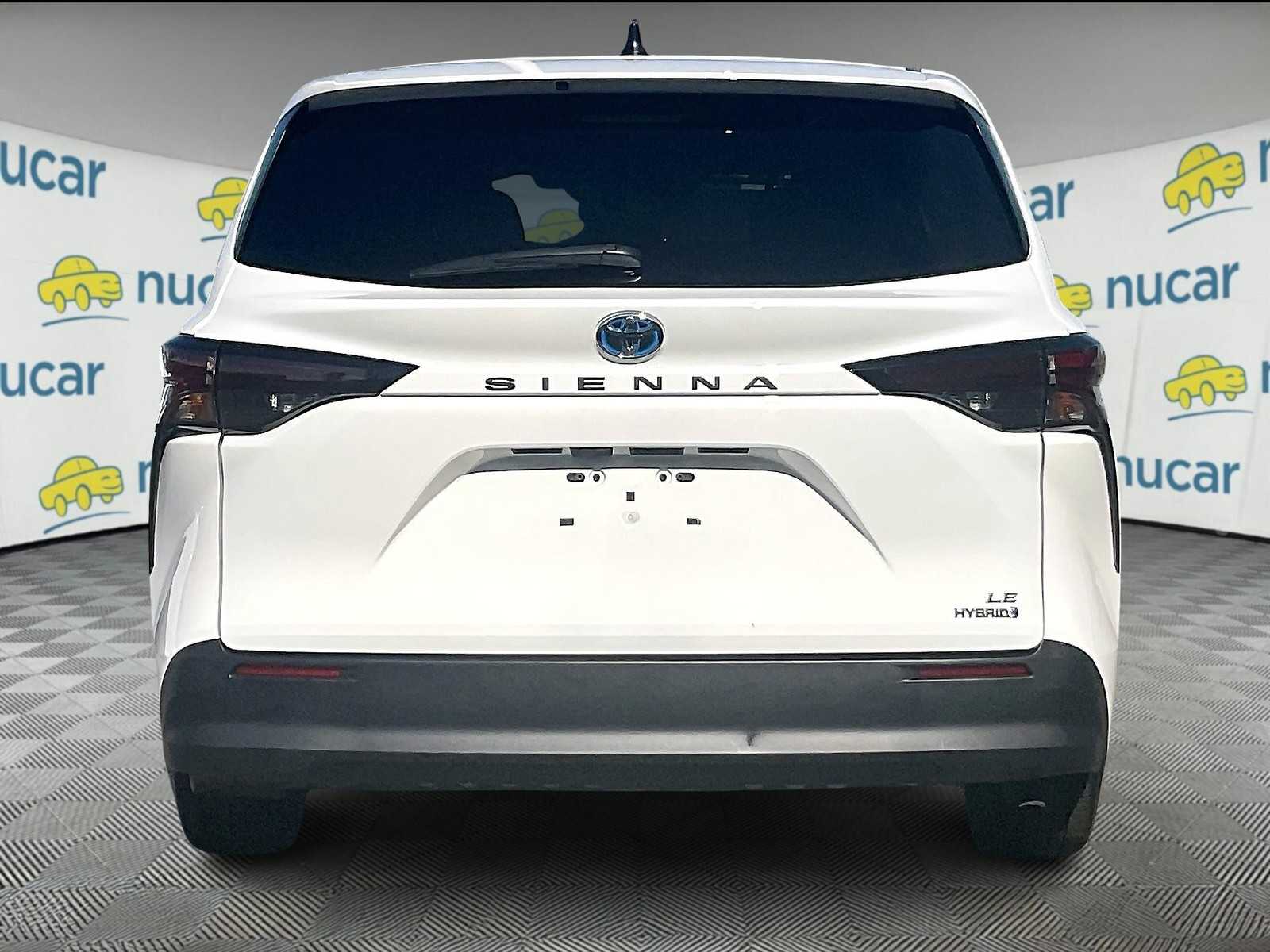 used 2024 Toyota Sienna car, priced at $39,771