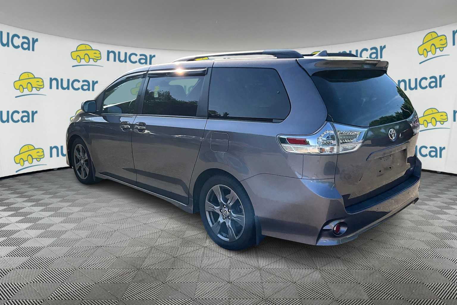 used 2020 Toyota Sienna car, priced at $31,774
