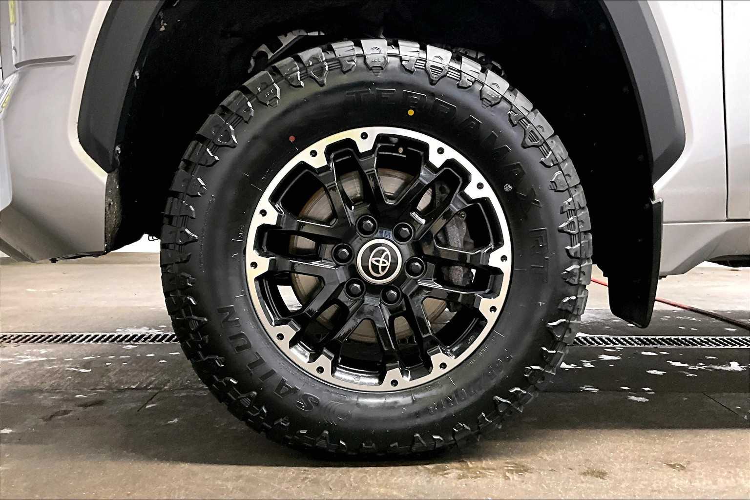 used 2022 Toyota Tundra car, priced at $40,324