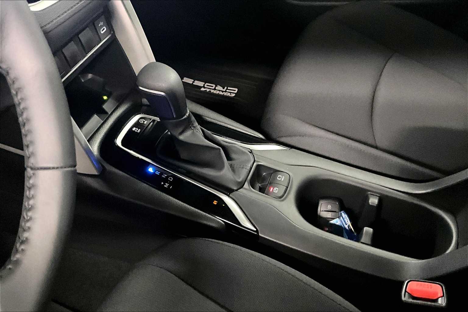 new 2025 Toyota Corolla Cross car, priced at $30,298