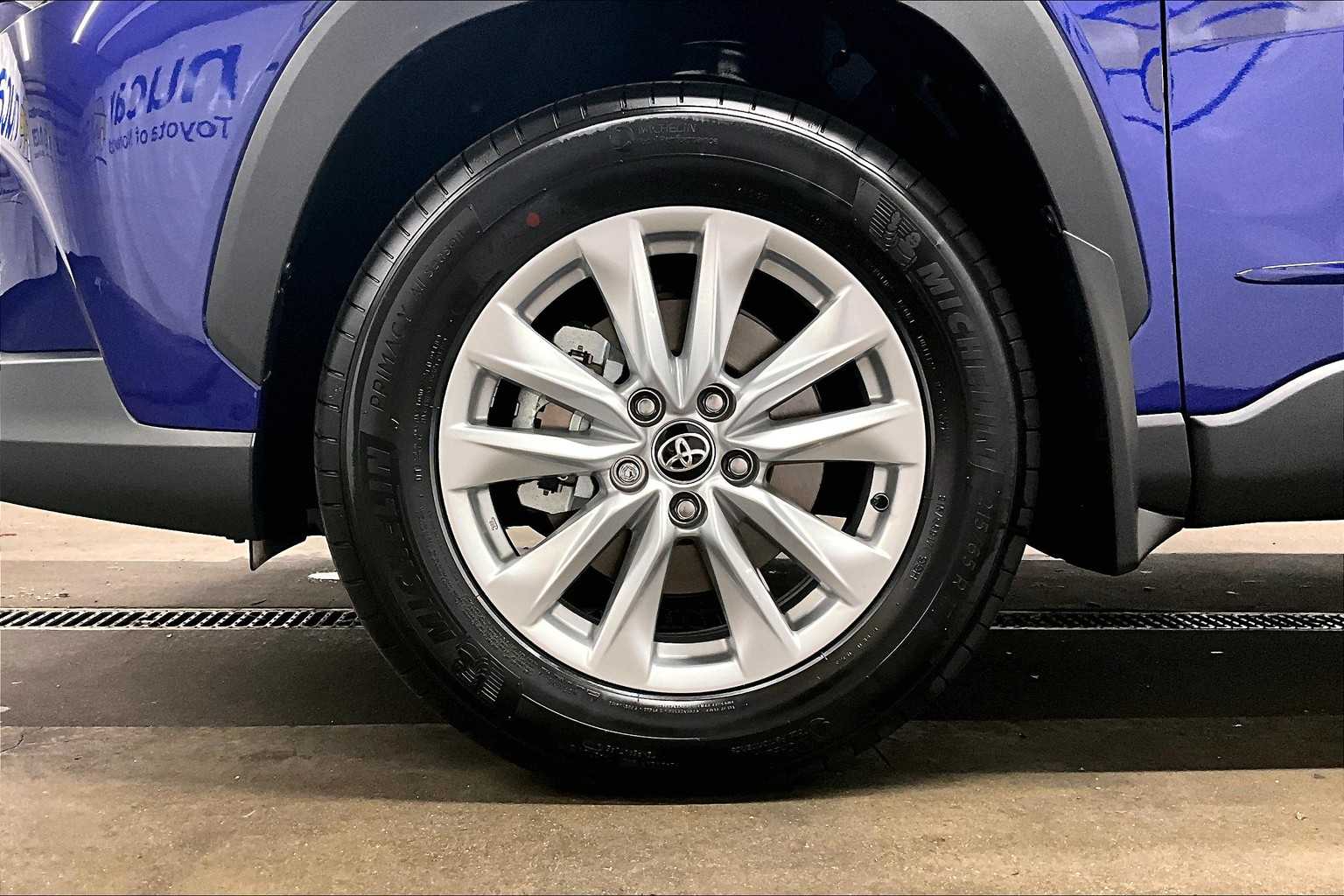 new 2025 Toyota Corolla Cross car, priced at $29,216