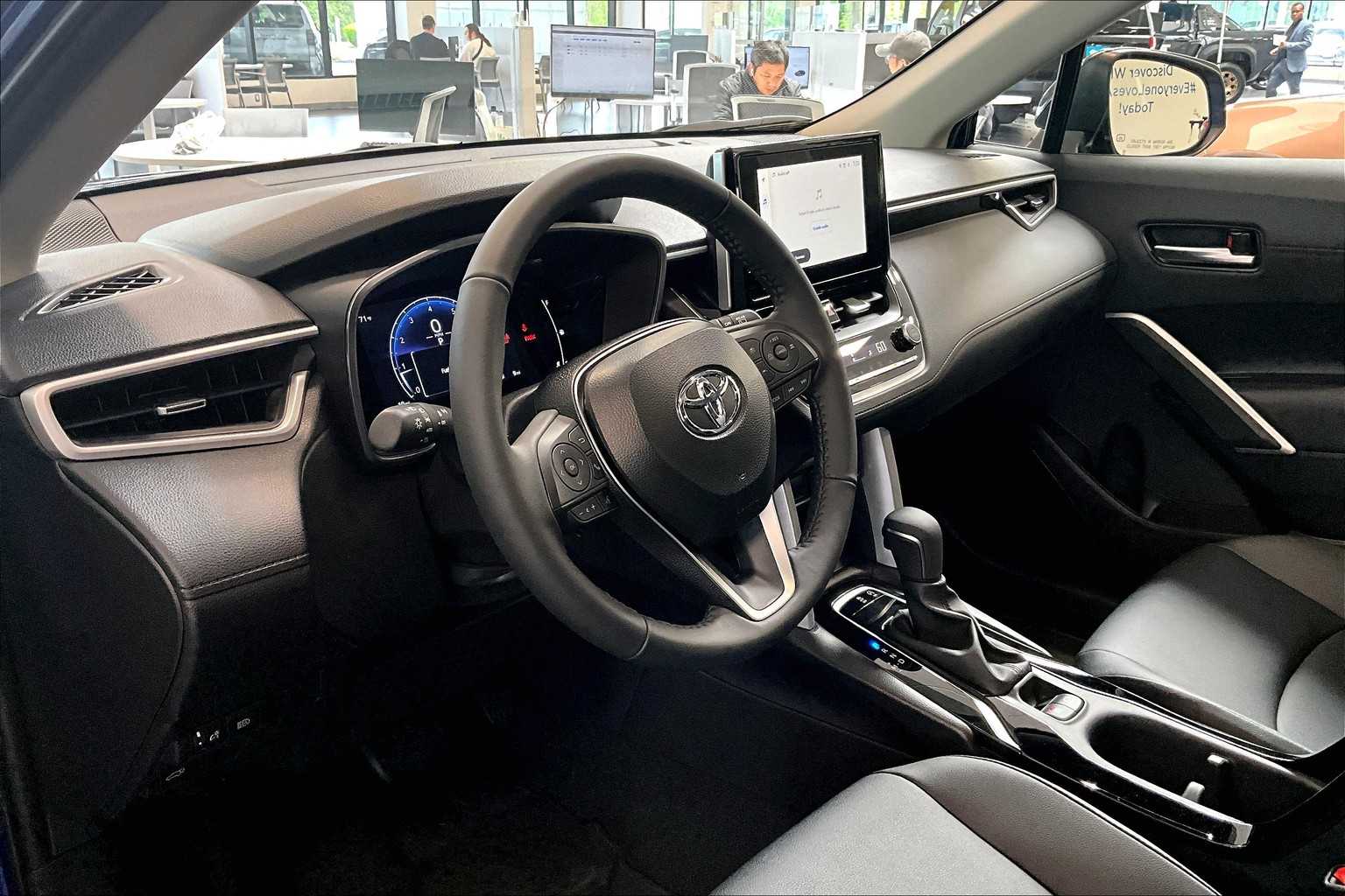 new 2025 Toyota Corolla Cross car, priced at $31,234