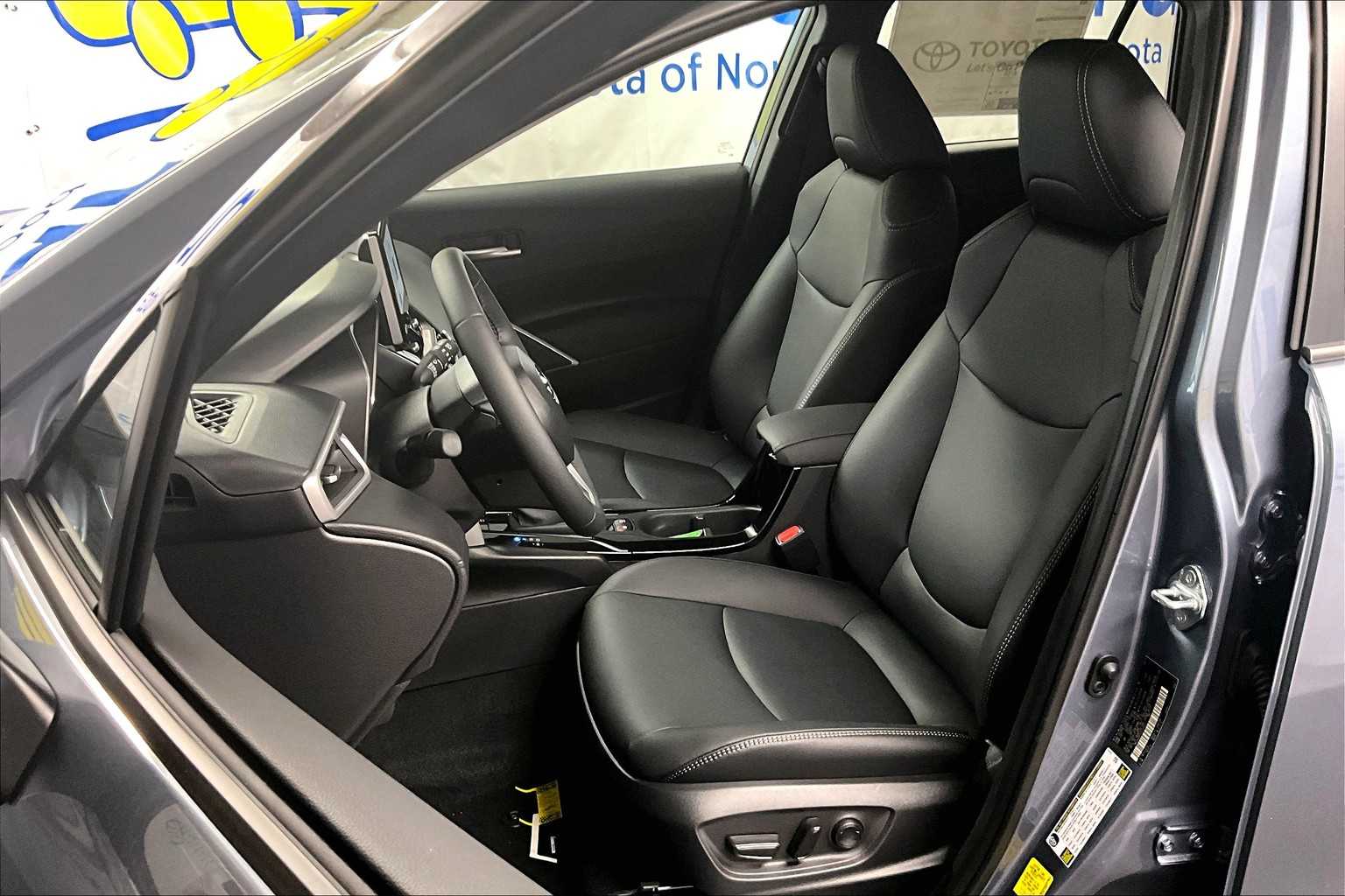 new 2025 Toyota Corolla Cross car, priced at $32,542