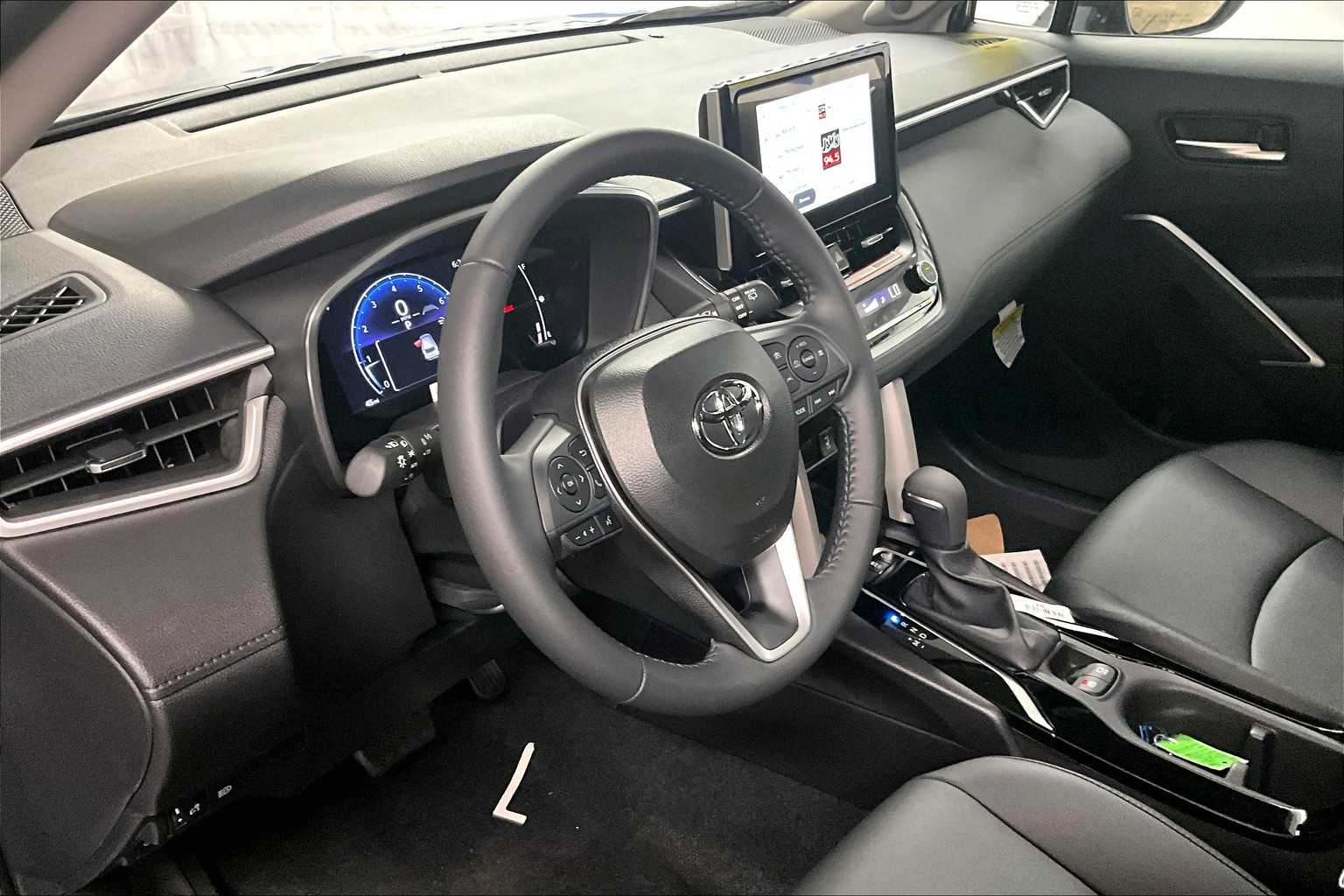 new 2025 Toyota Corolla Cross car, priced at $32,542